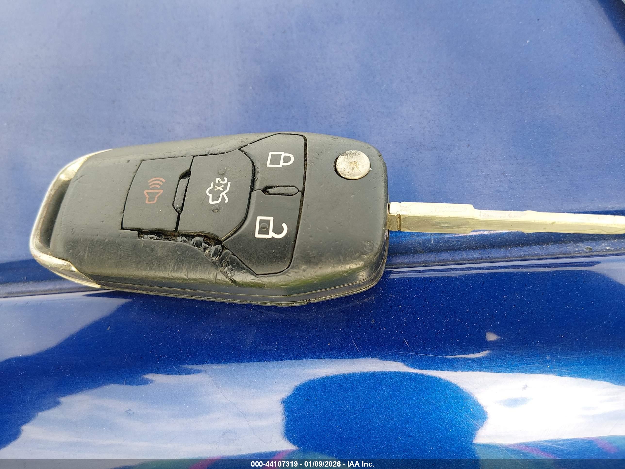 FORD FUSION image 11