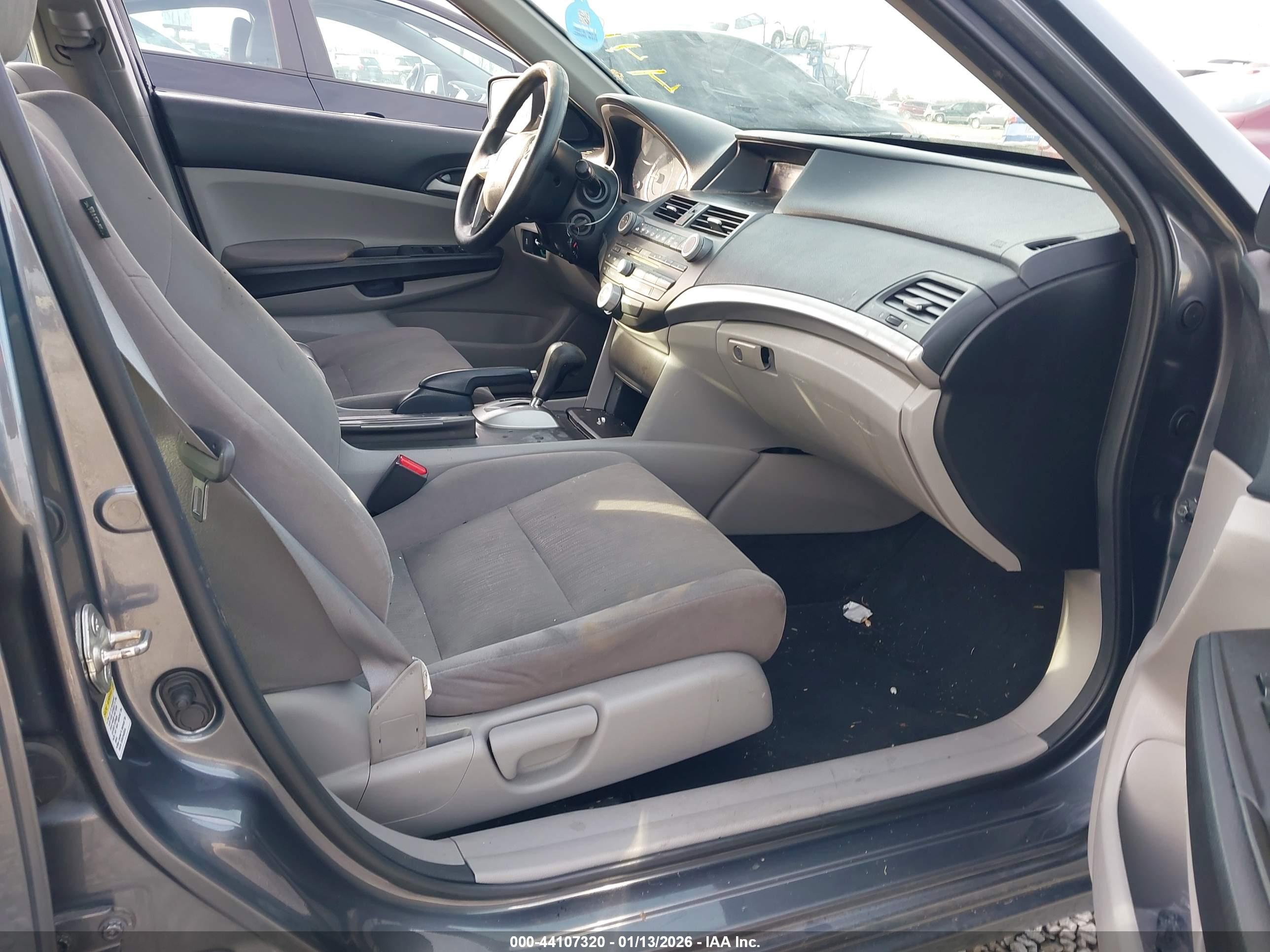 HONDA ACCORD image 5