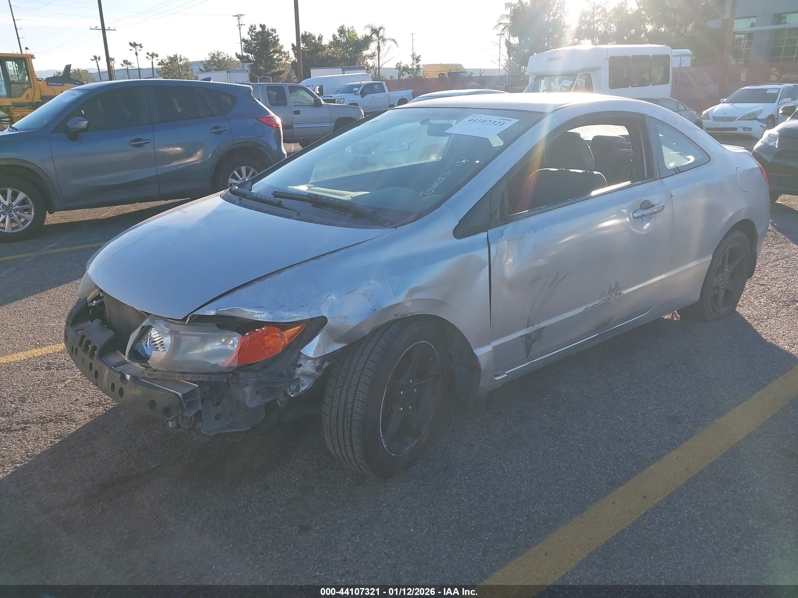 HONDA CIVIC image 2