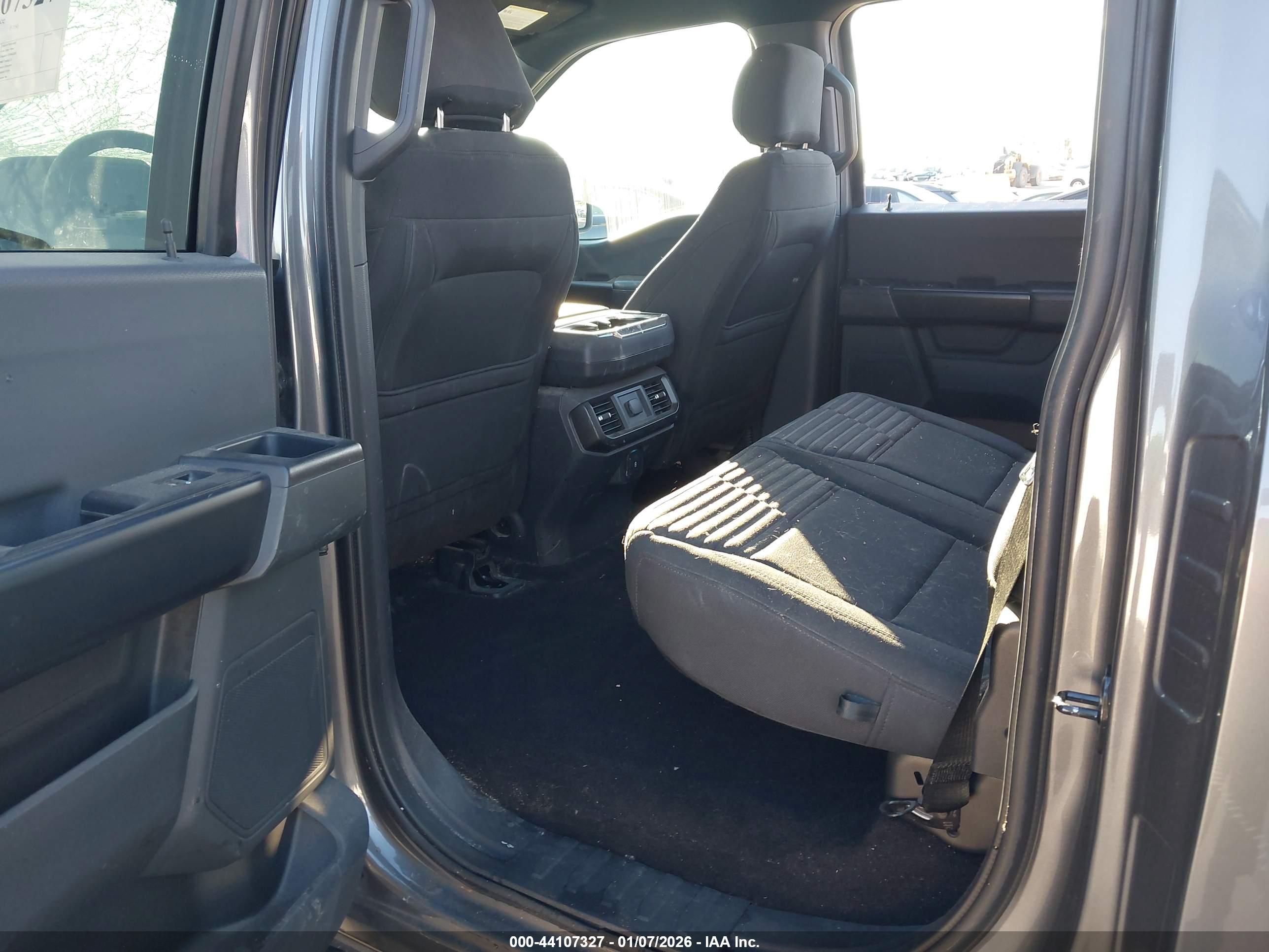 FORD F-150 image 8