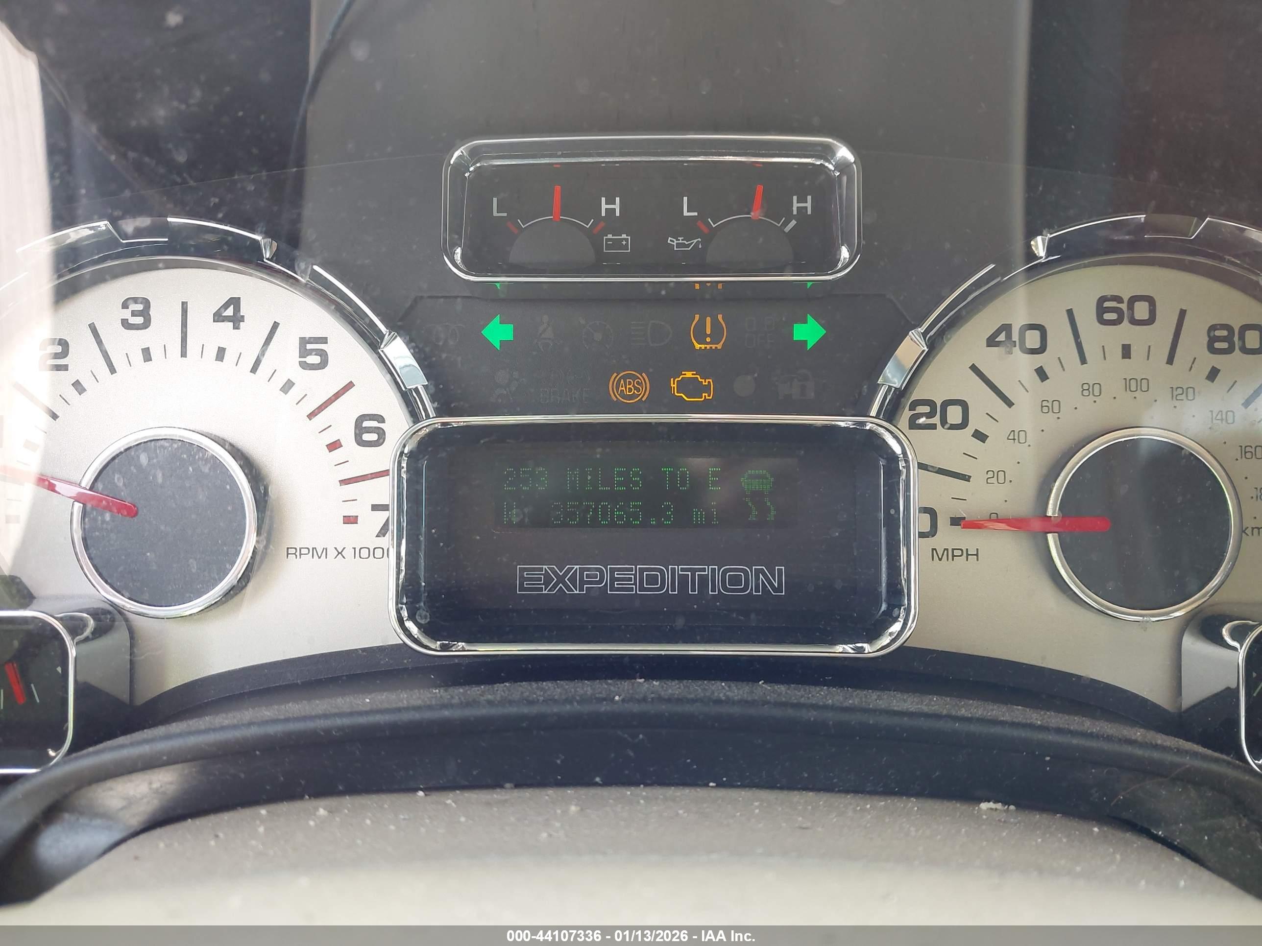 FORD EXPEDITION image 7