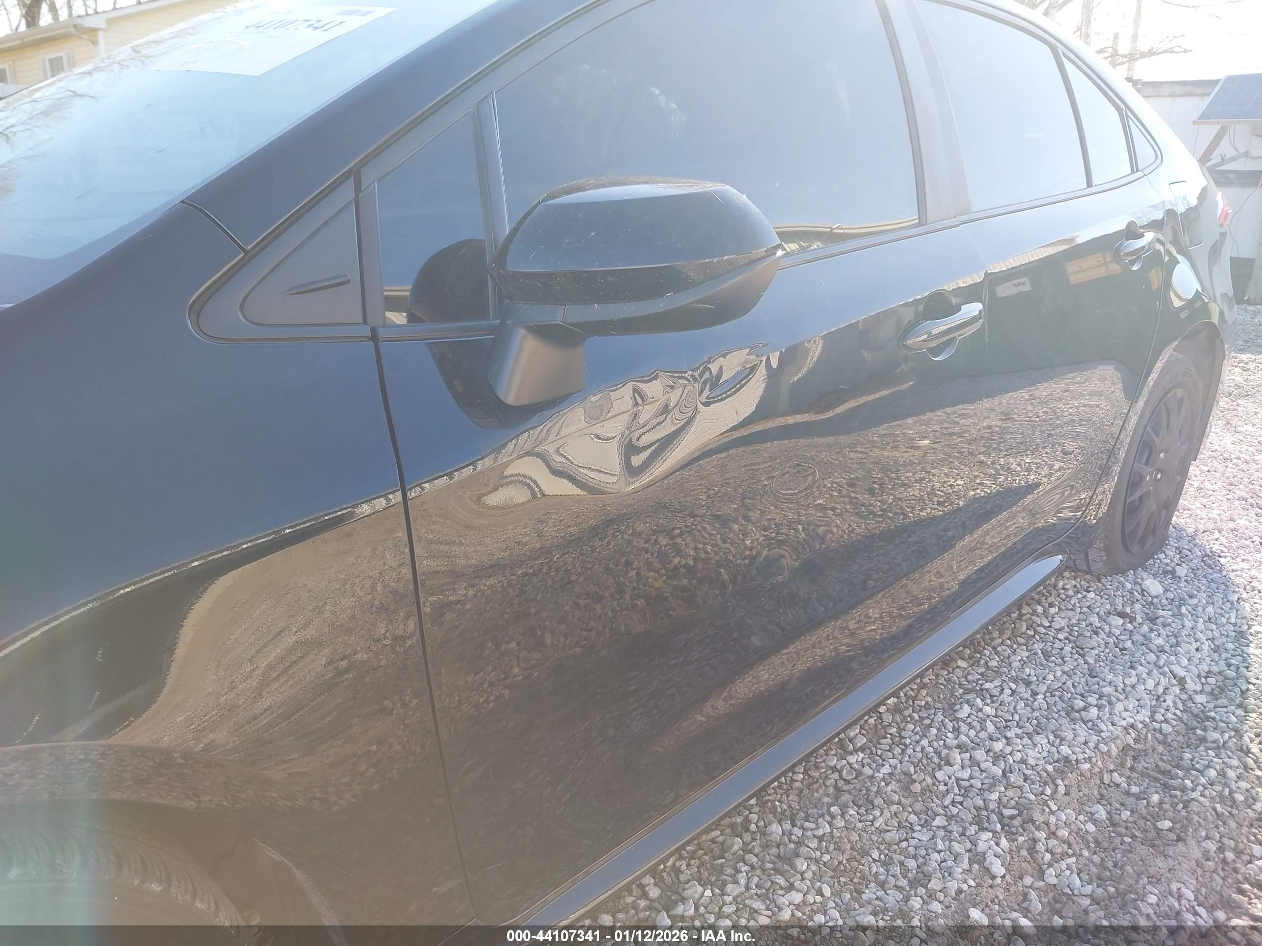 TOYOTA COROLLA image 6