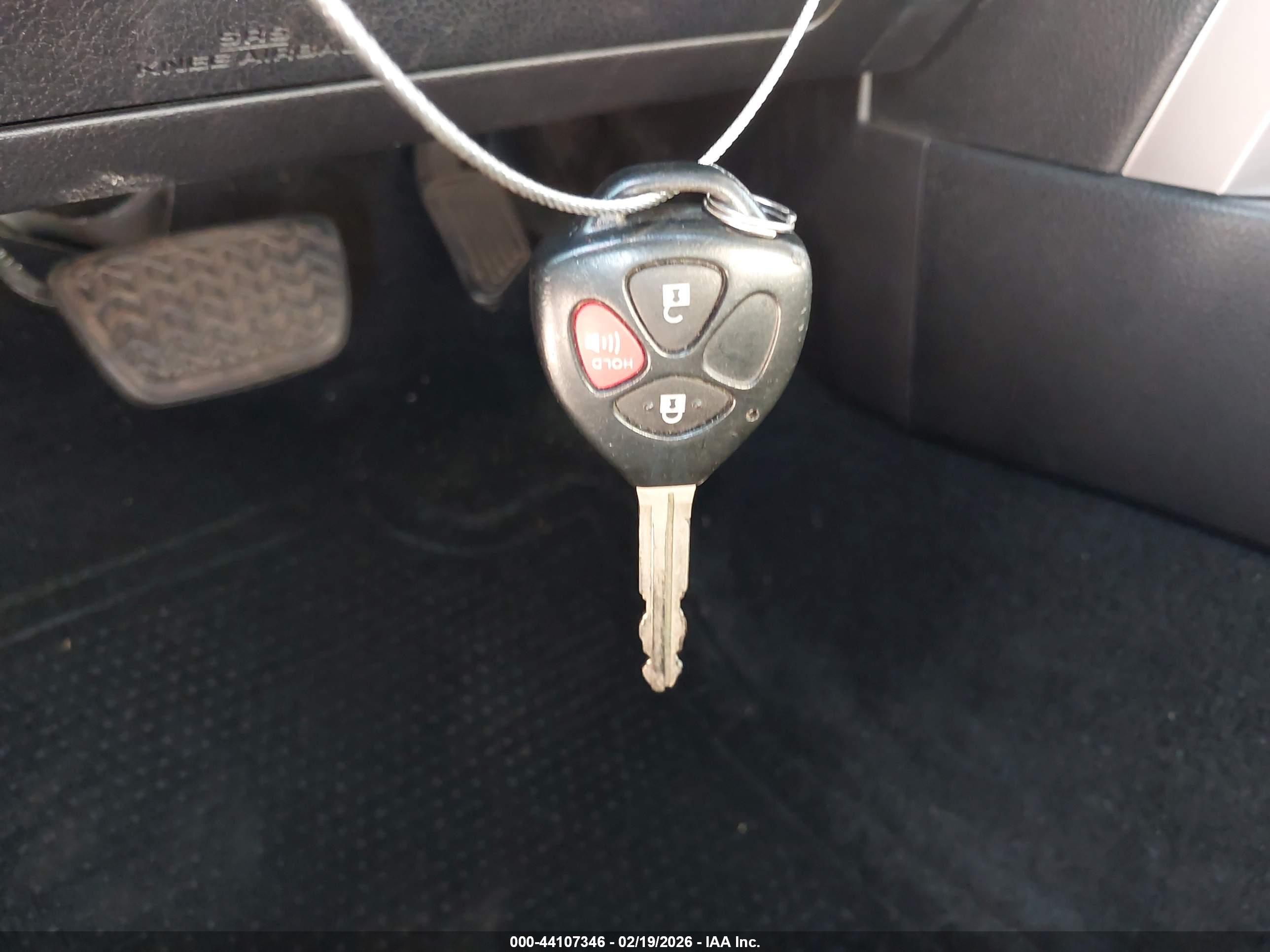 TOYOTA 4RUNNER image 11