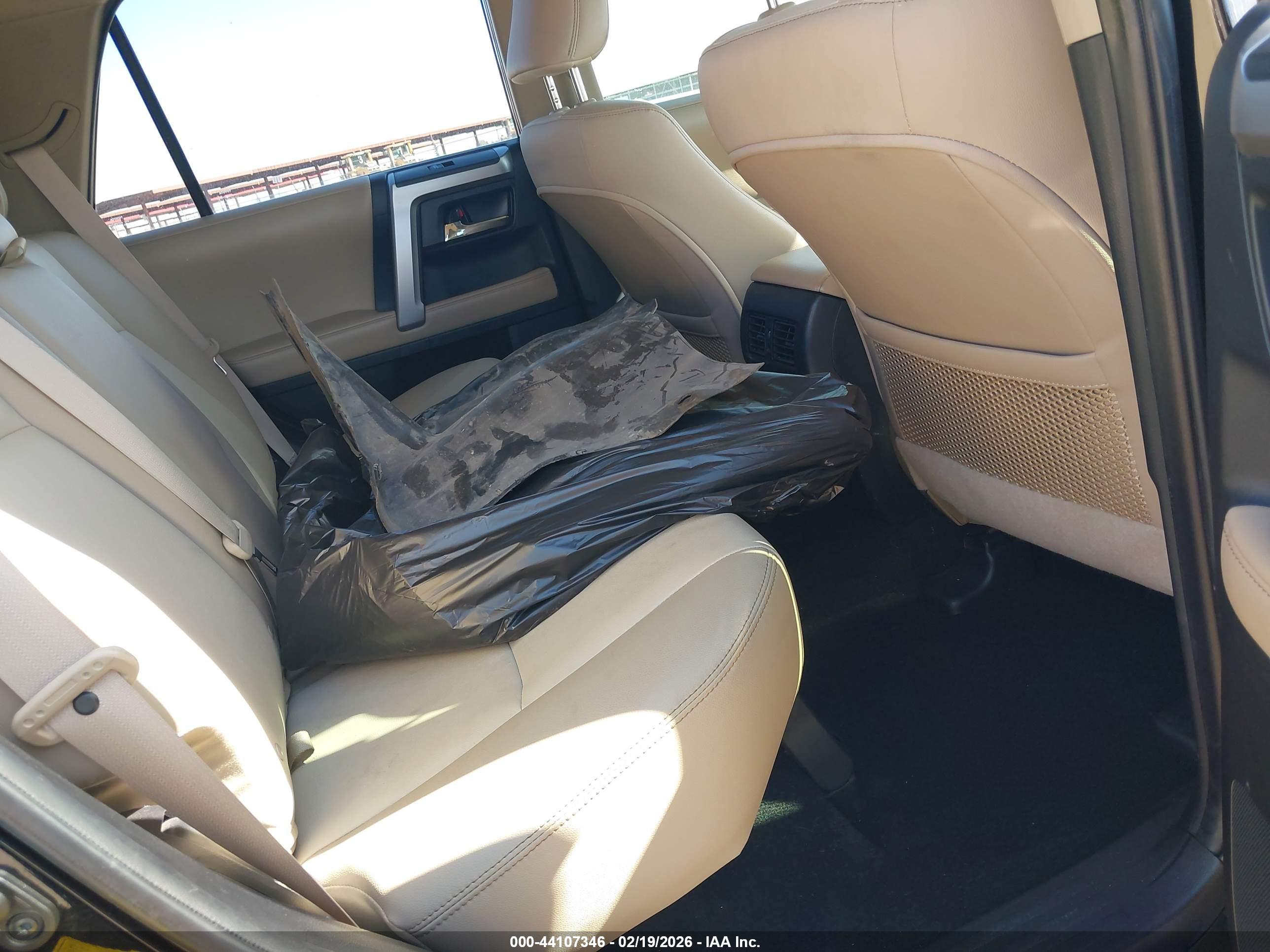 TOYOTA 4RUNNER image 8
