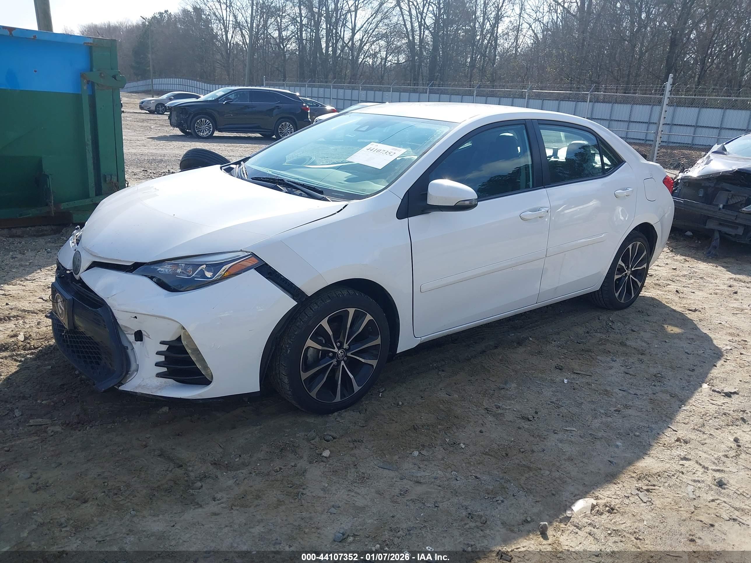 TOYOTA COROLLA image 2