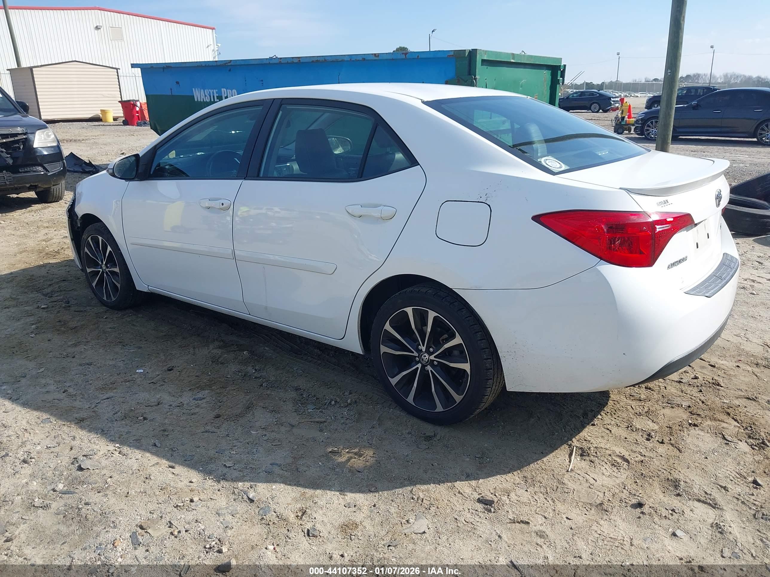 TOYOTA COROLLA image 3