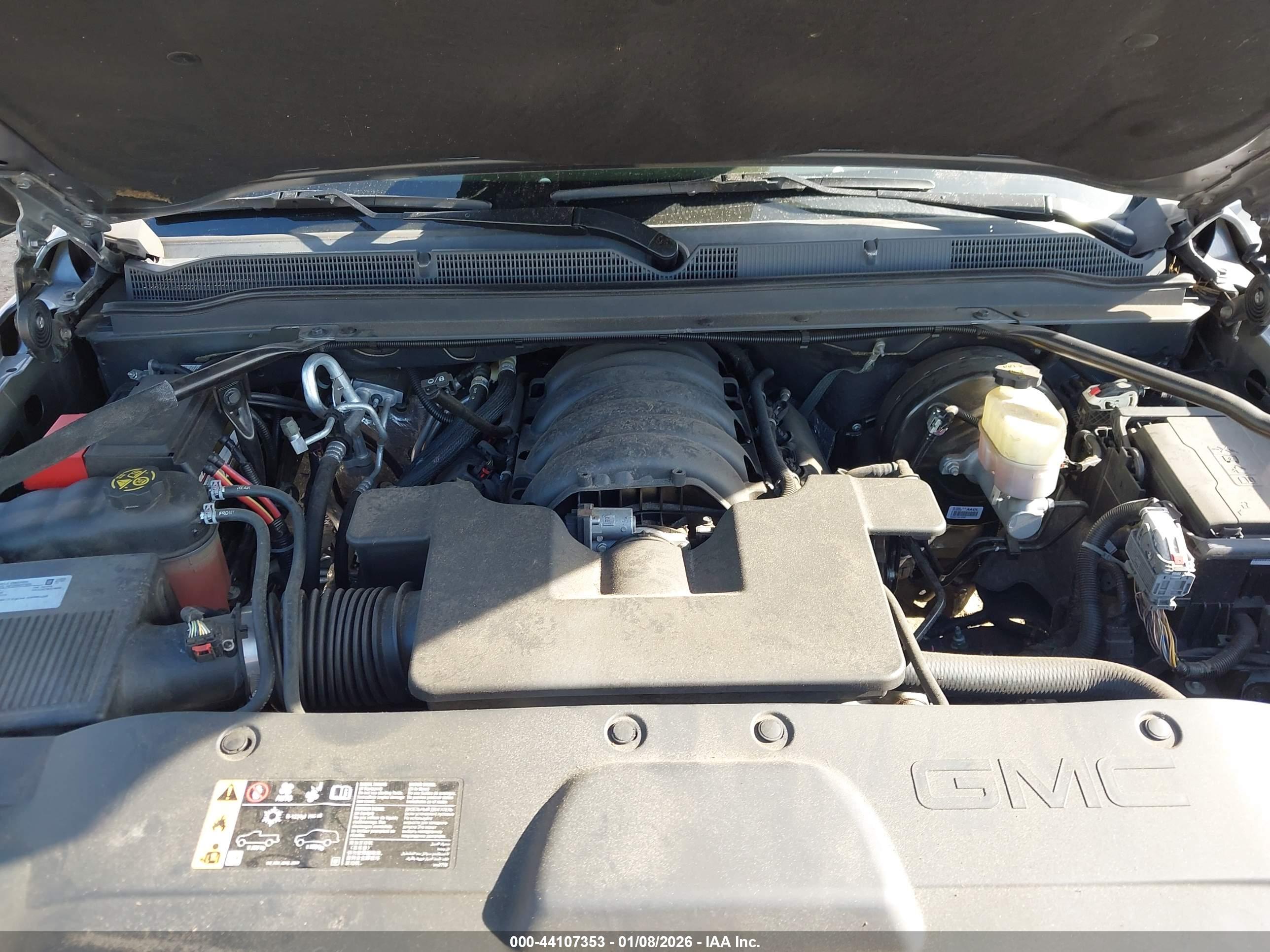 GMC YUKON image 10
