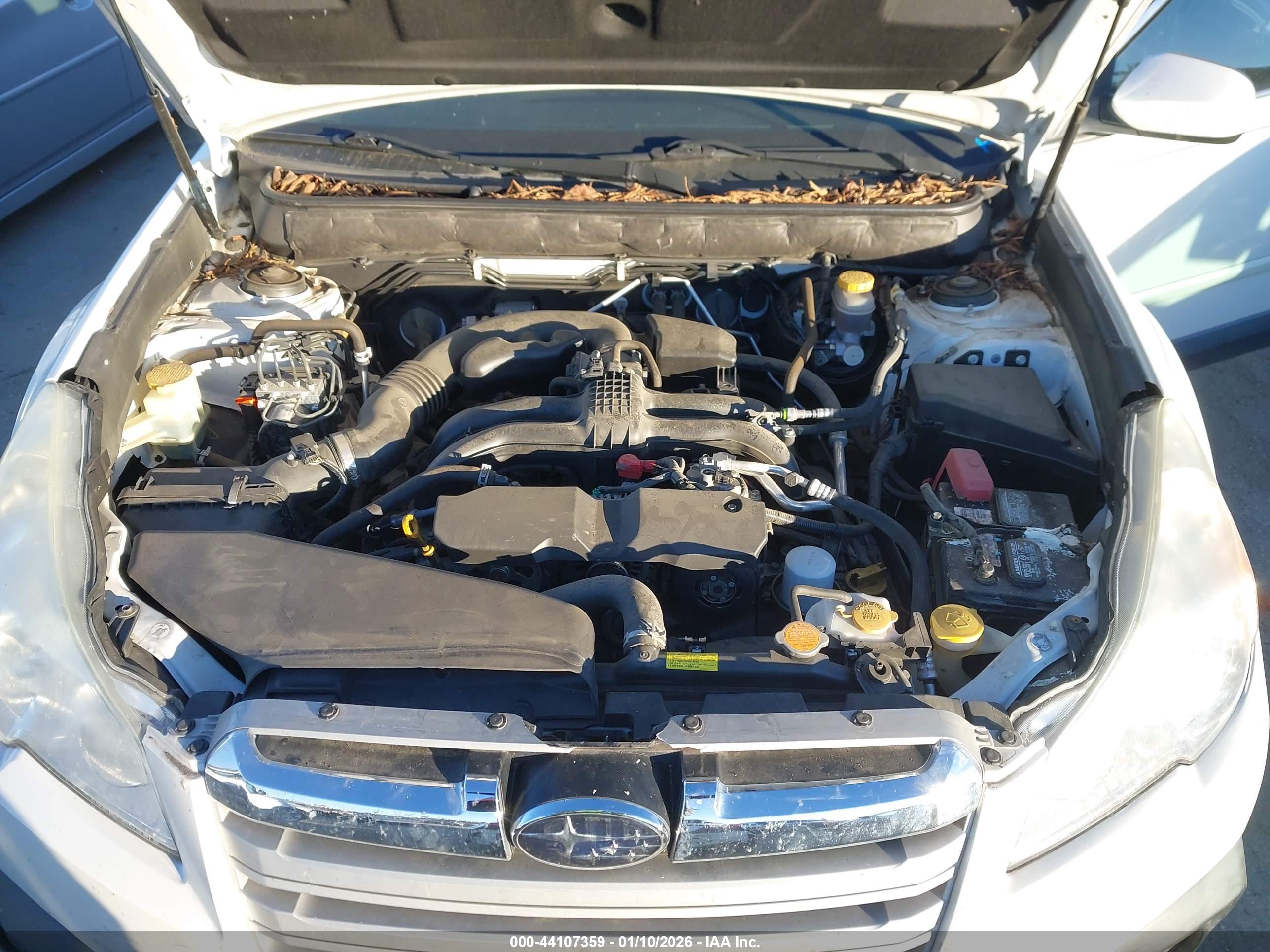 SUBARU OUTBACK image 10
