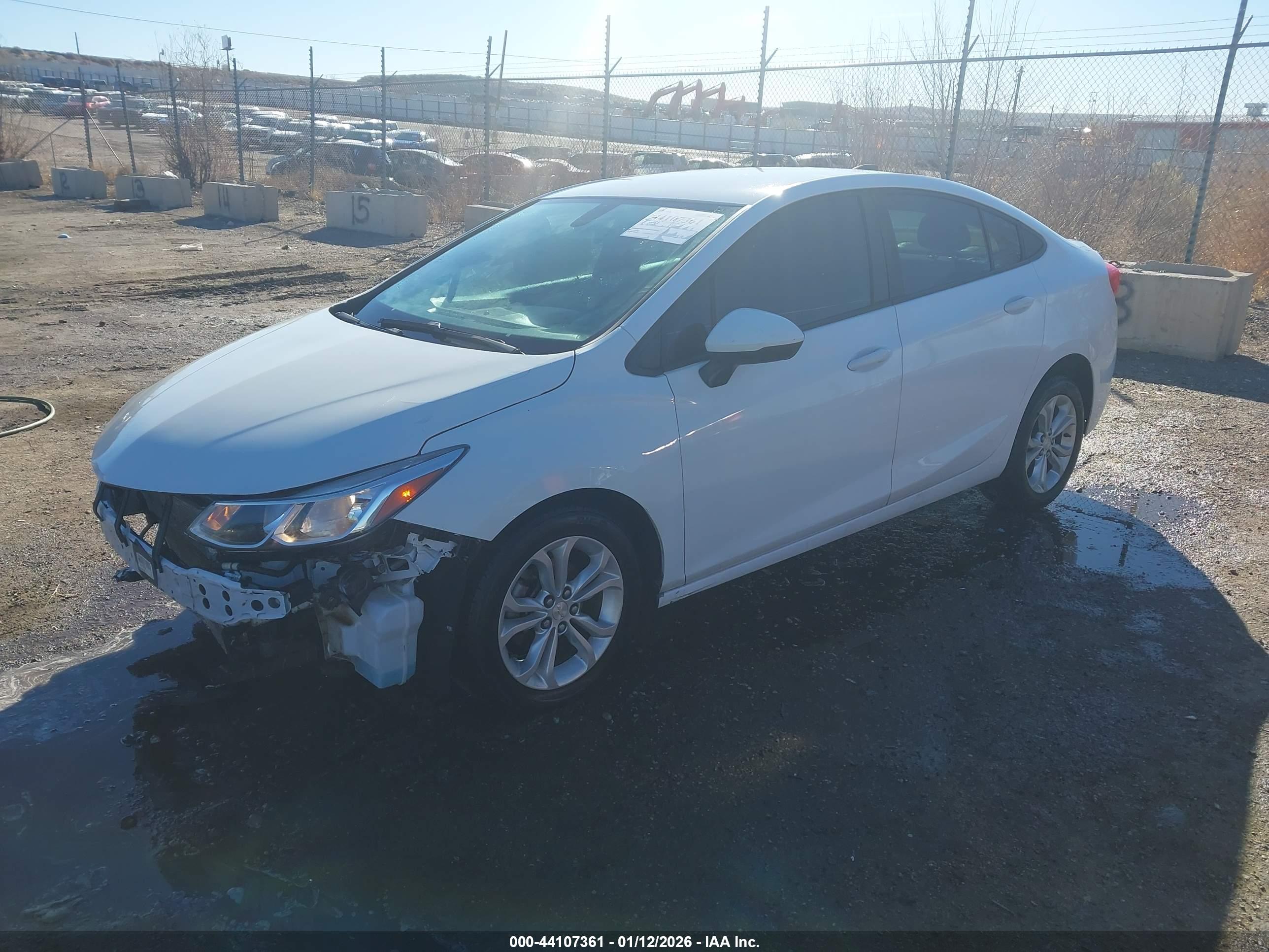 CHEVROLET CRUZE image 2
