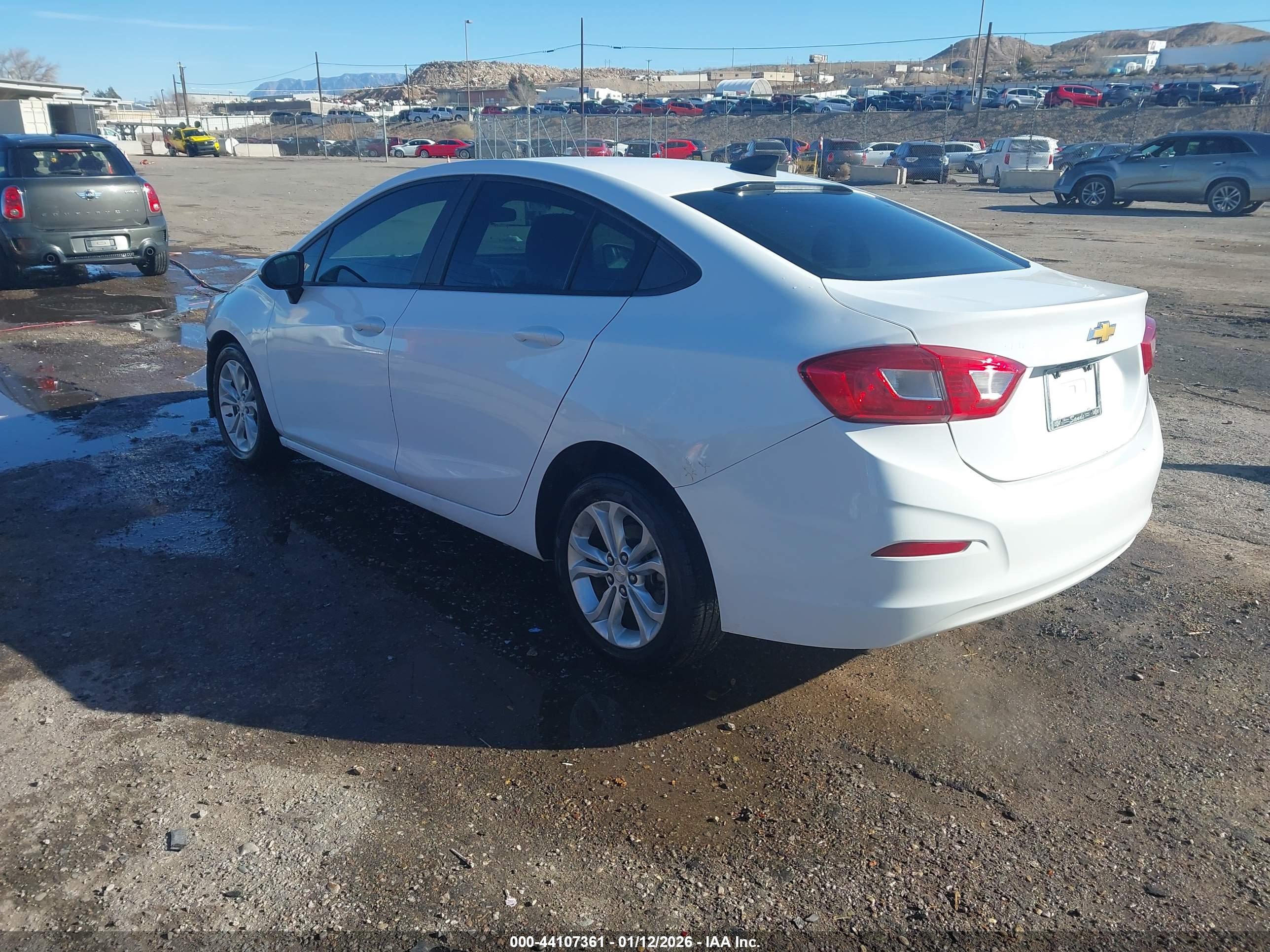 CHEVROLET CRUZE image 3