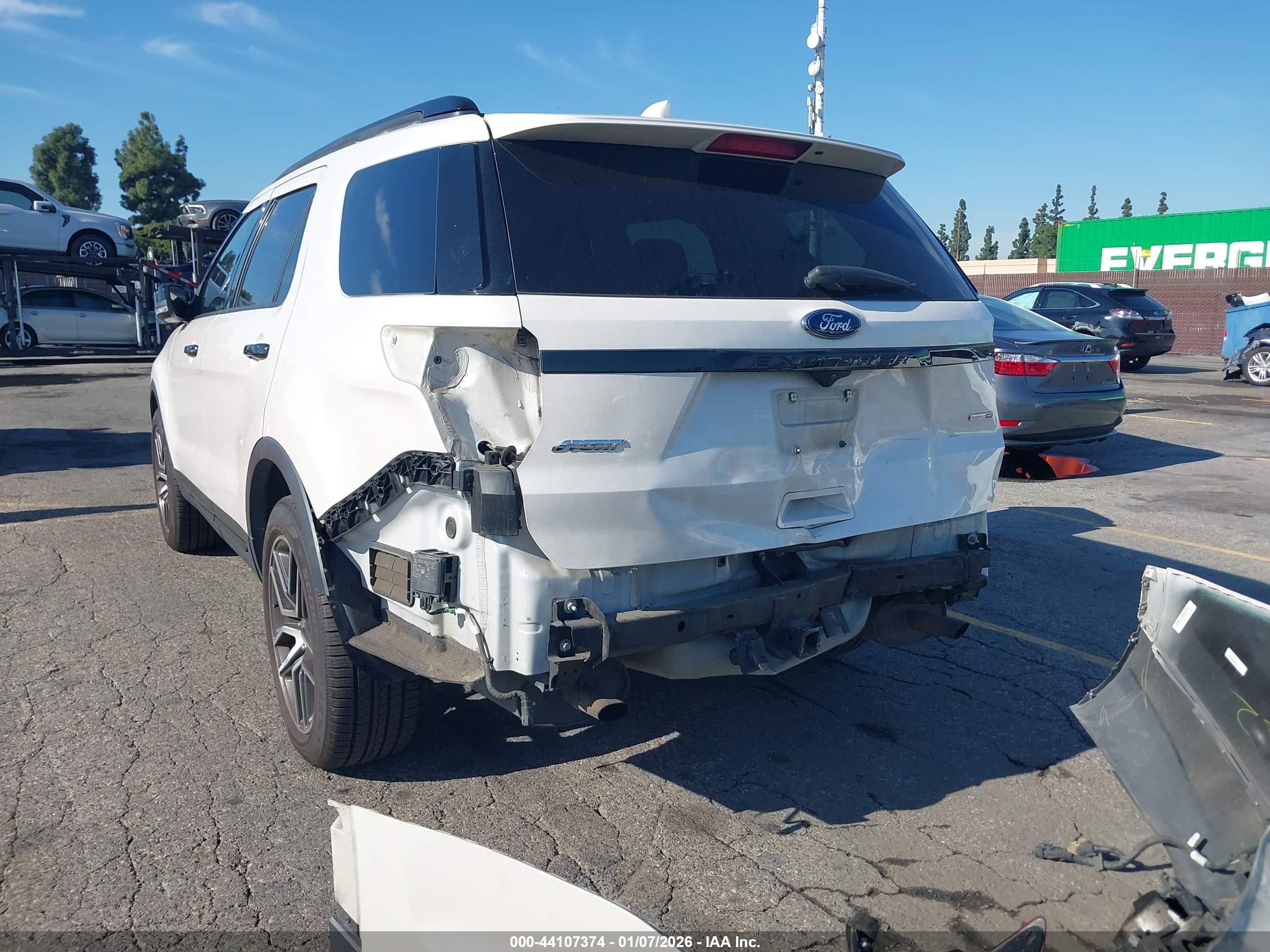 FORD EXPLORER image 6