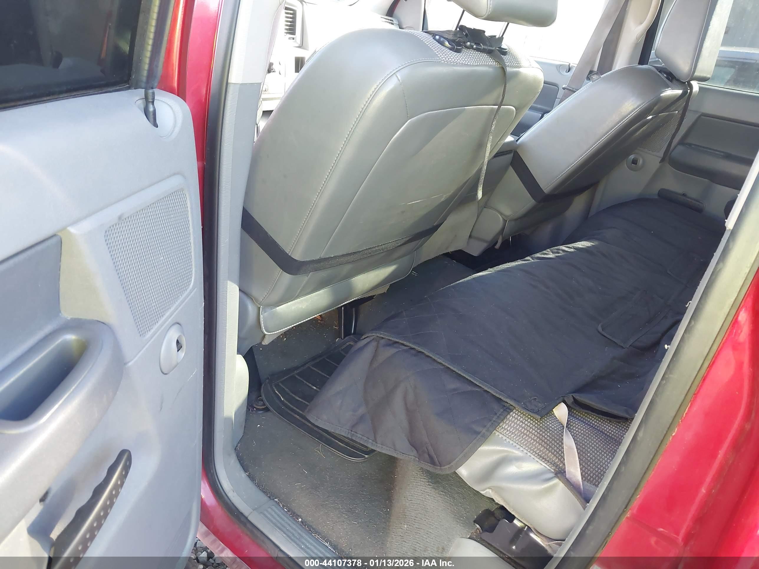 DODGE RAM image 8