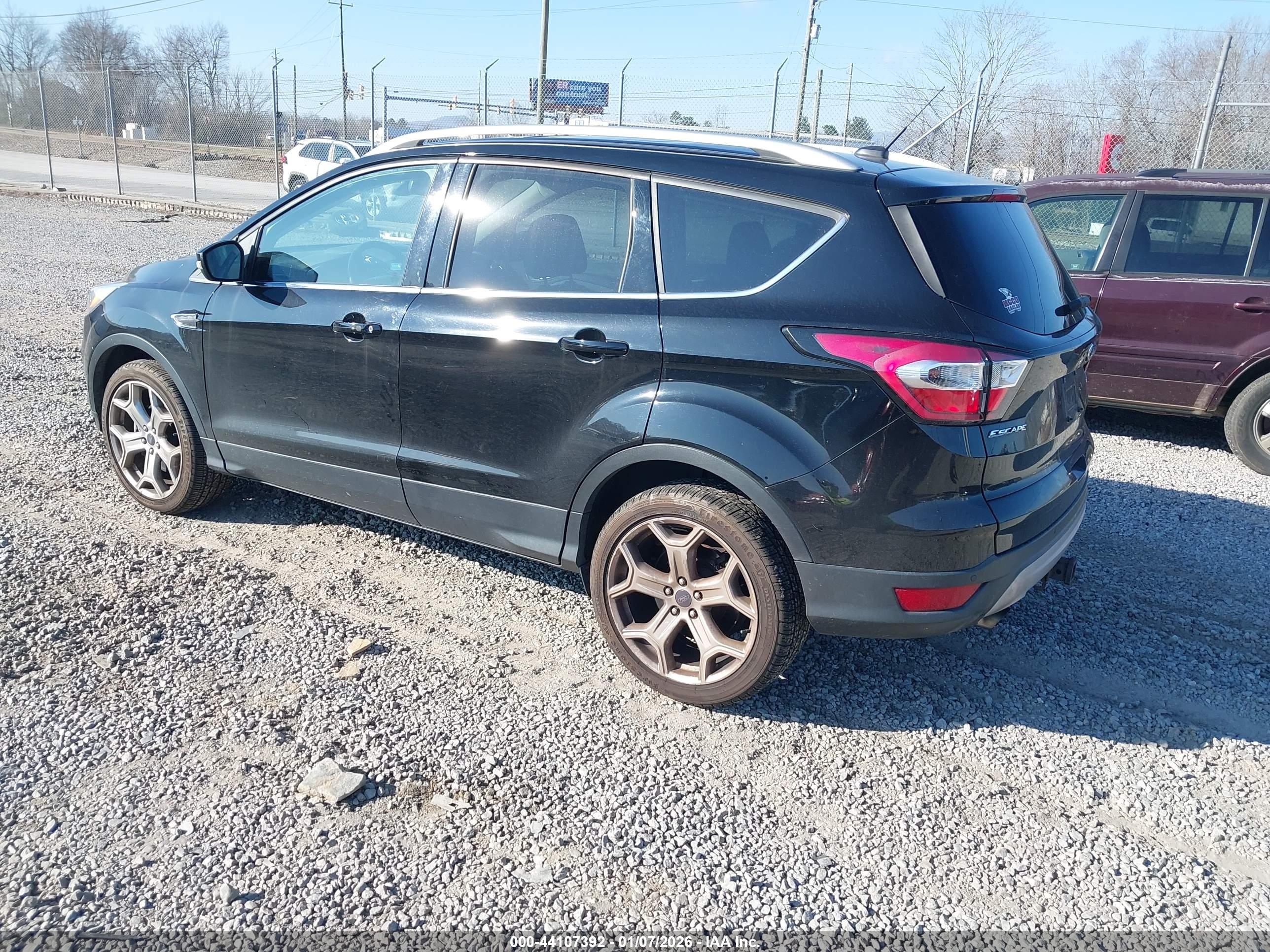 FORD ESCAPE image 3