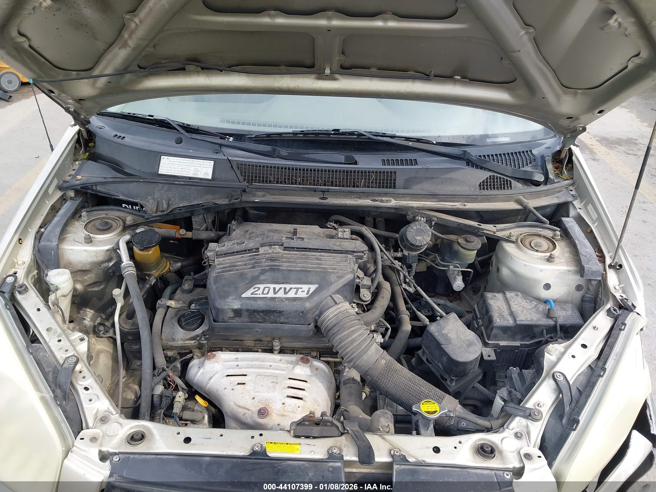 TOYOTA RAV4 image 10