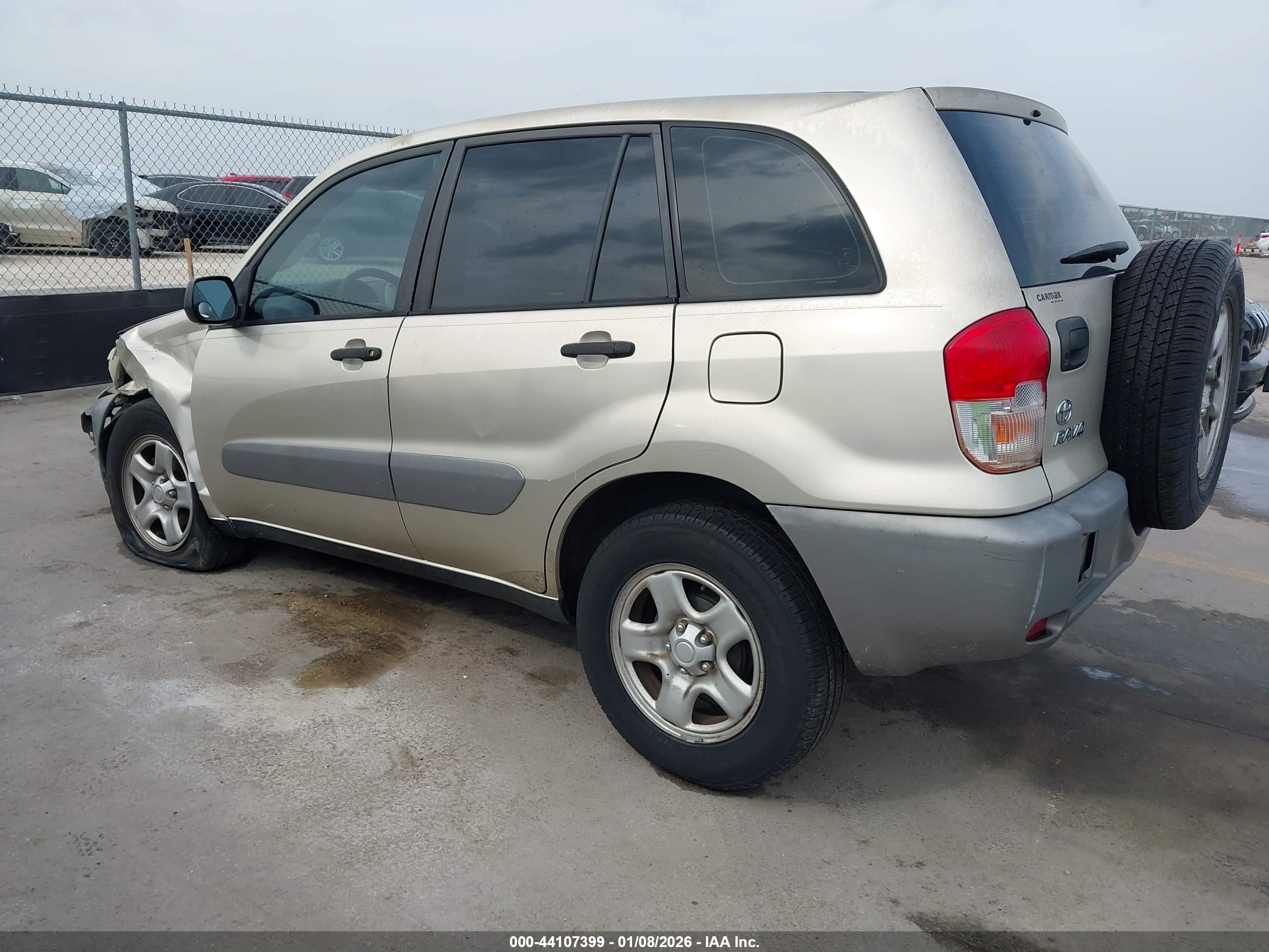 TOYOTA RAV4 image 3