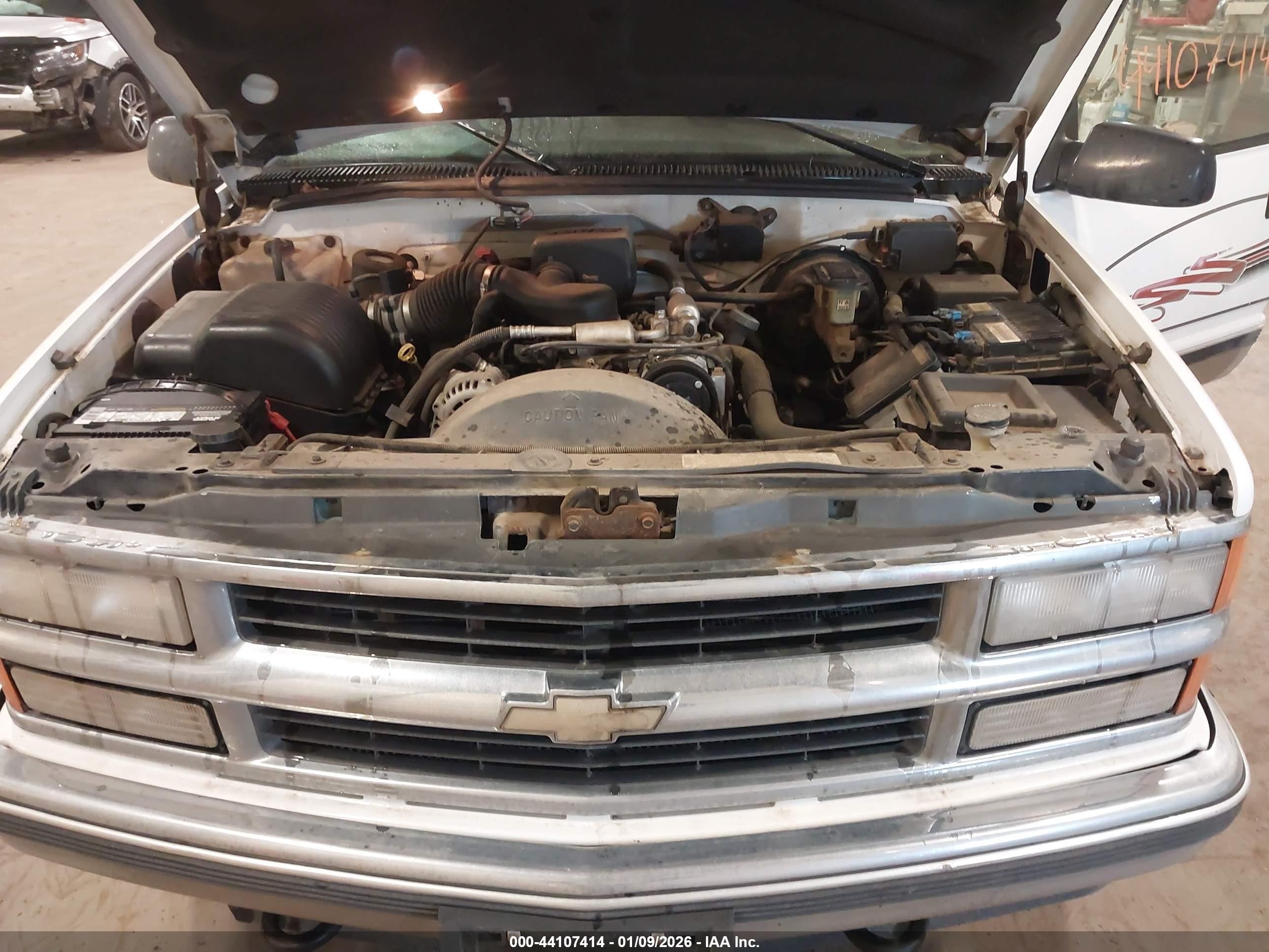 CHEVROLET K1500 image 10