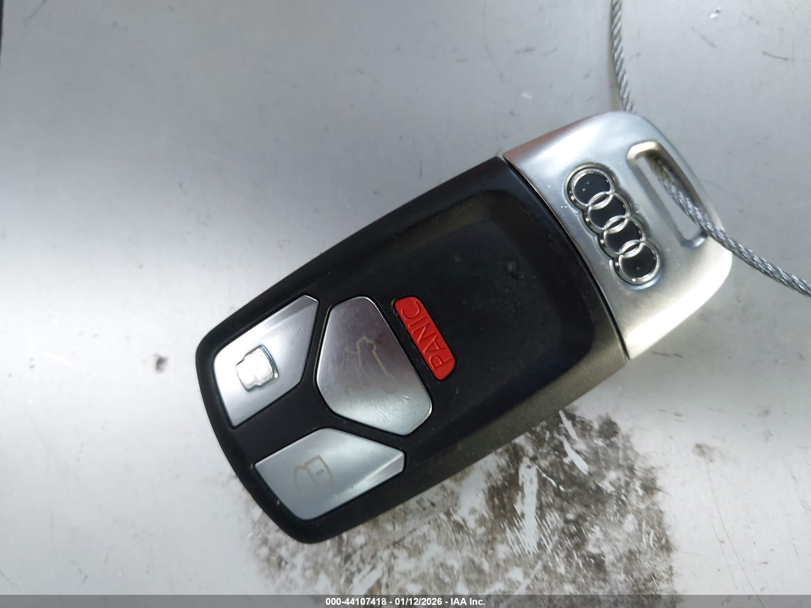 AUDI A4 image 11