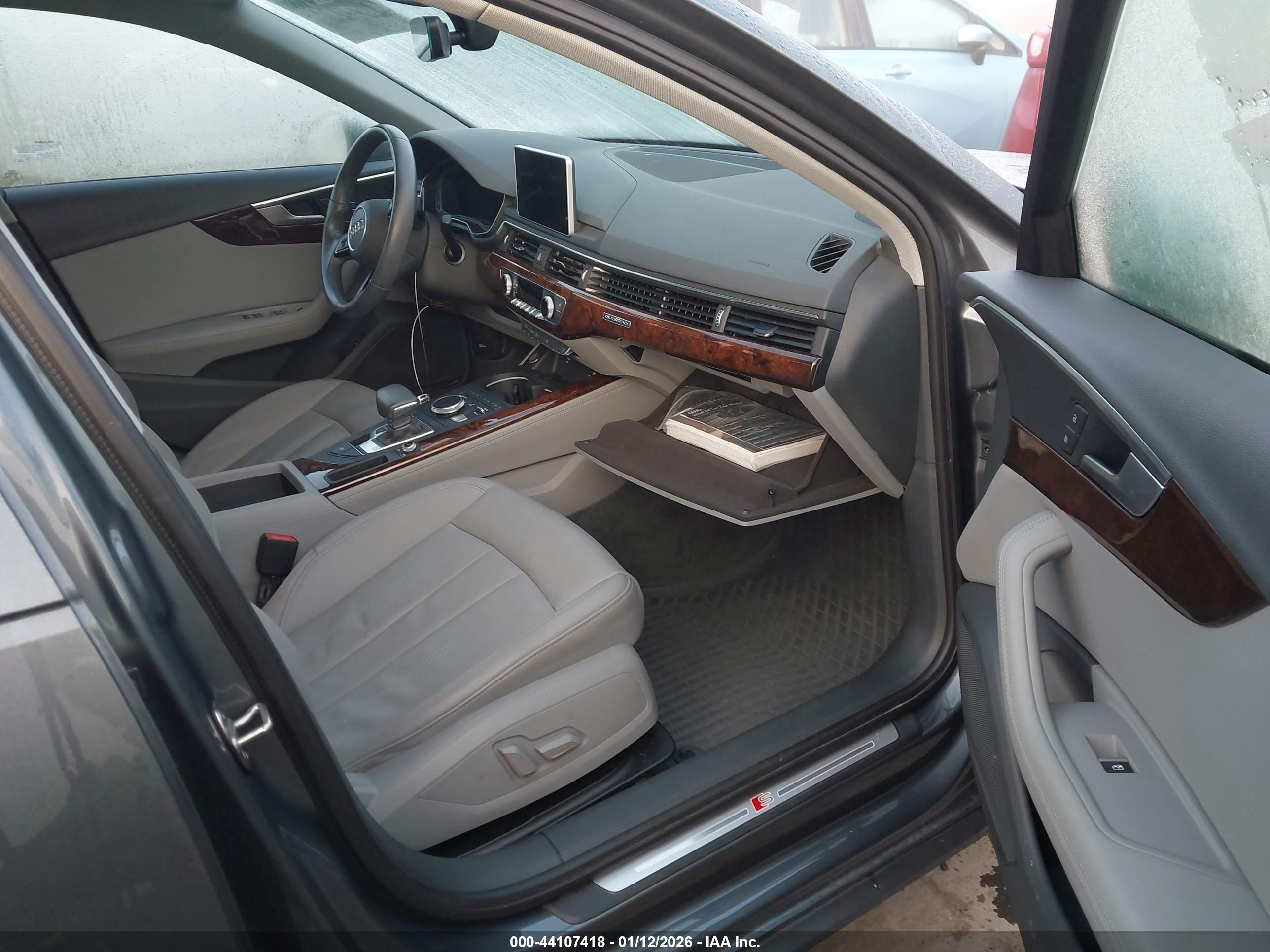 AUDI A4 image 5