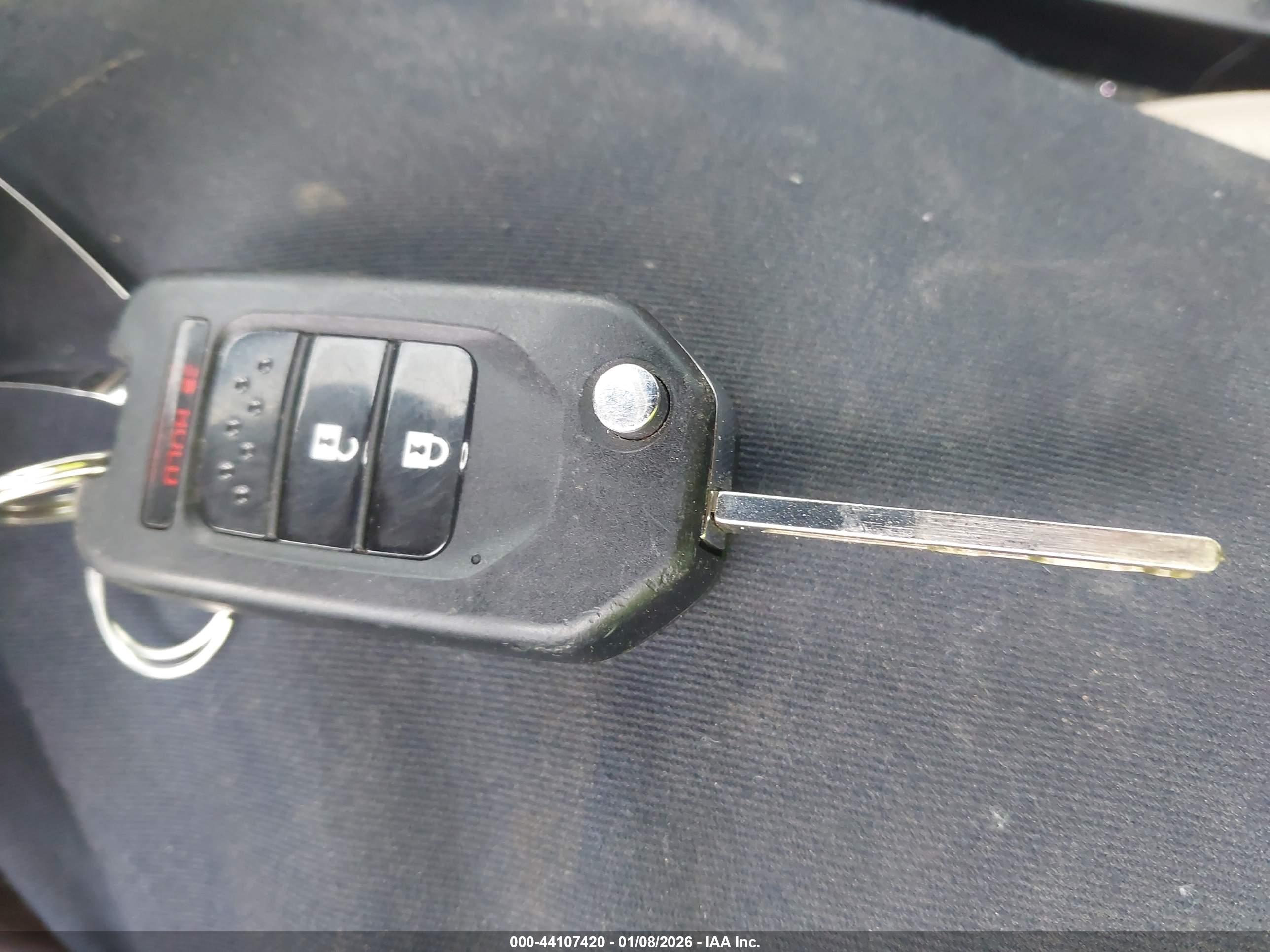 HYUNDAI SANTA image 11