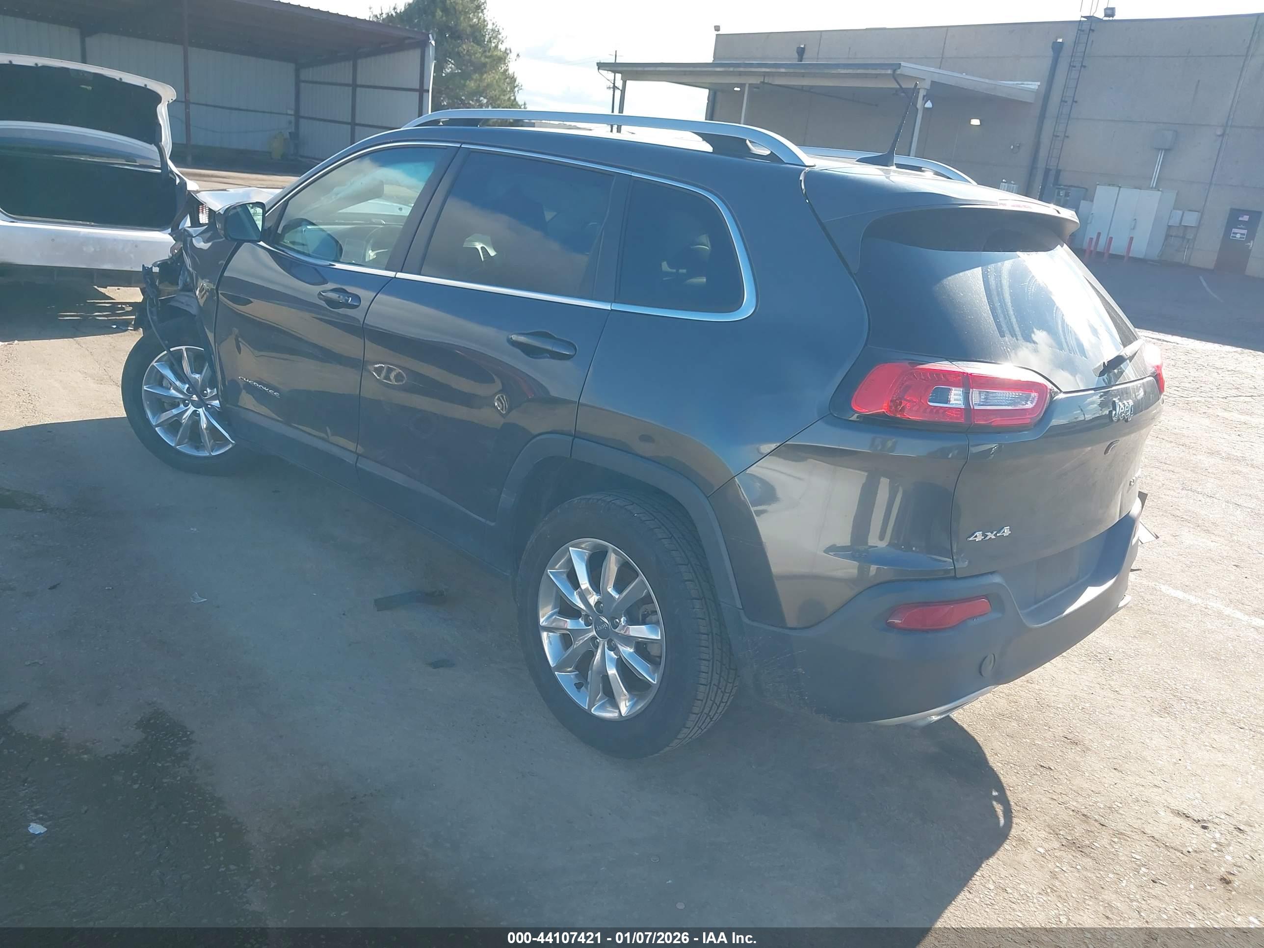 JEEP CHEROKEE image 3