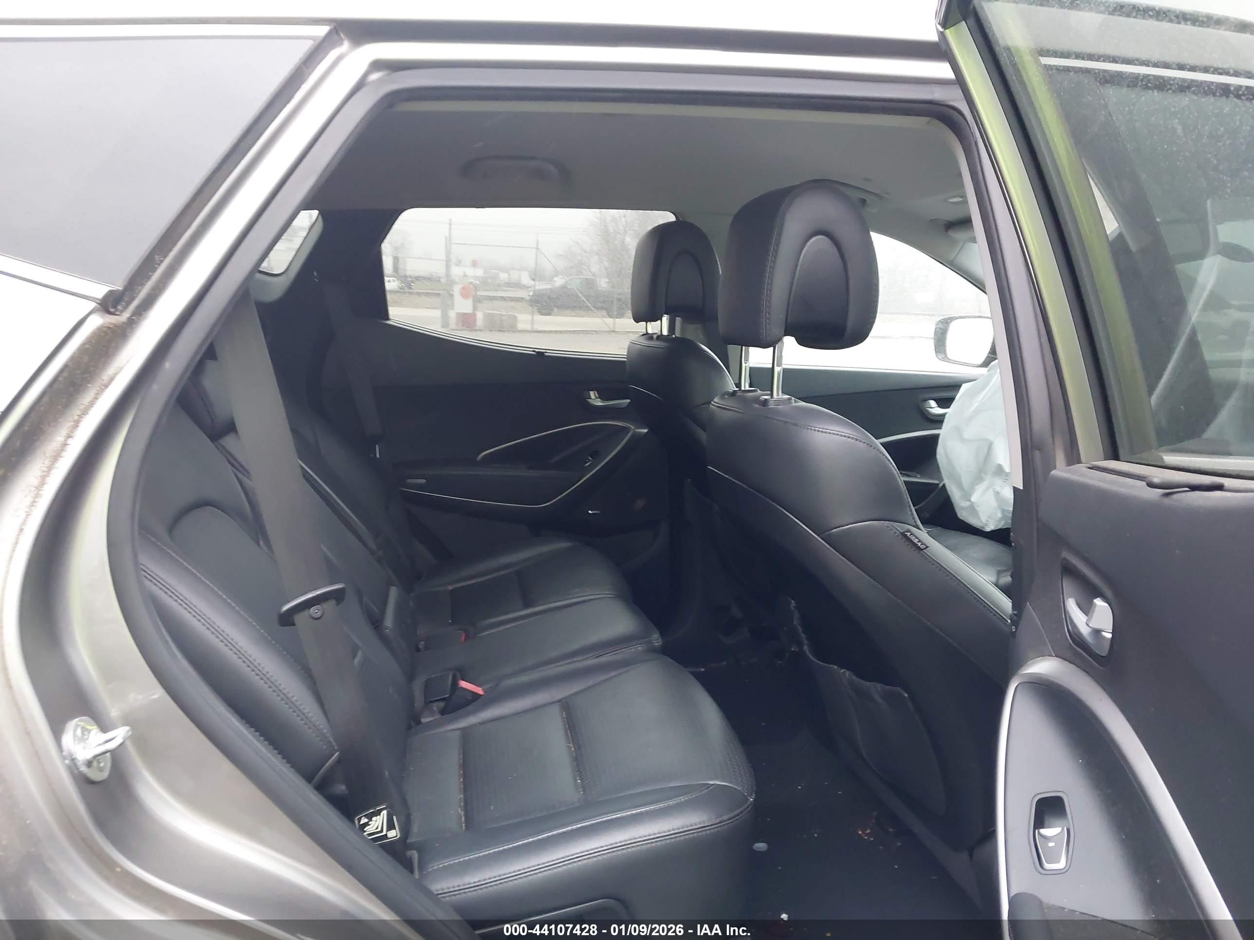 HYUNDAI SANTA image 8