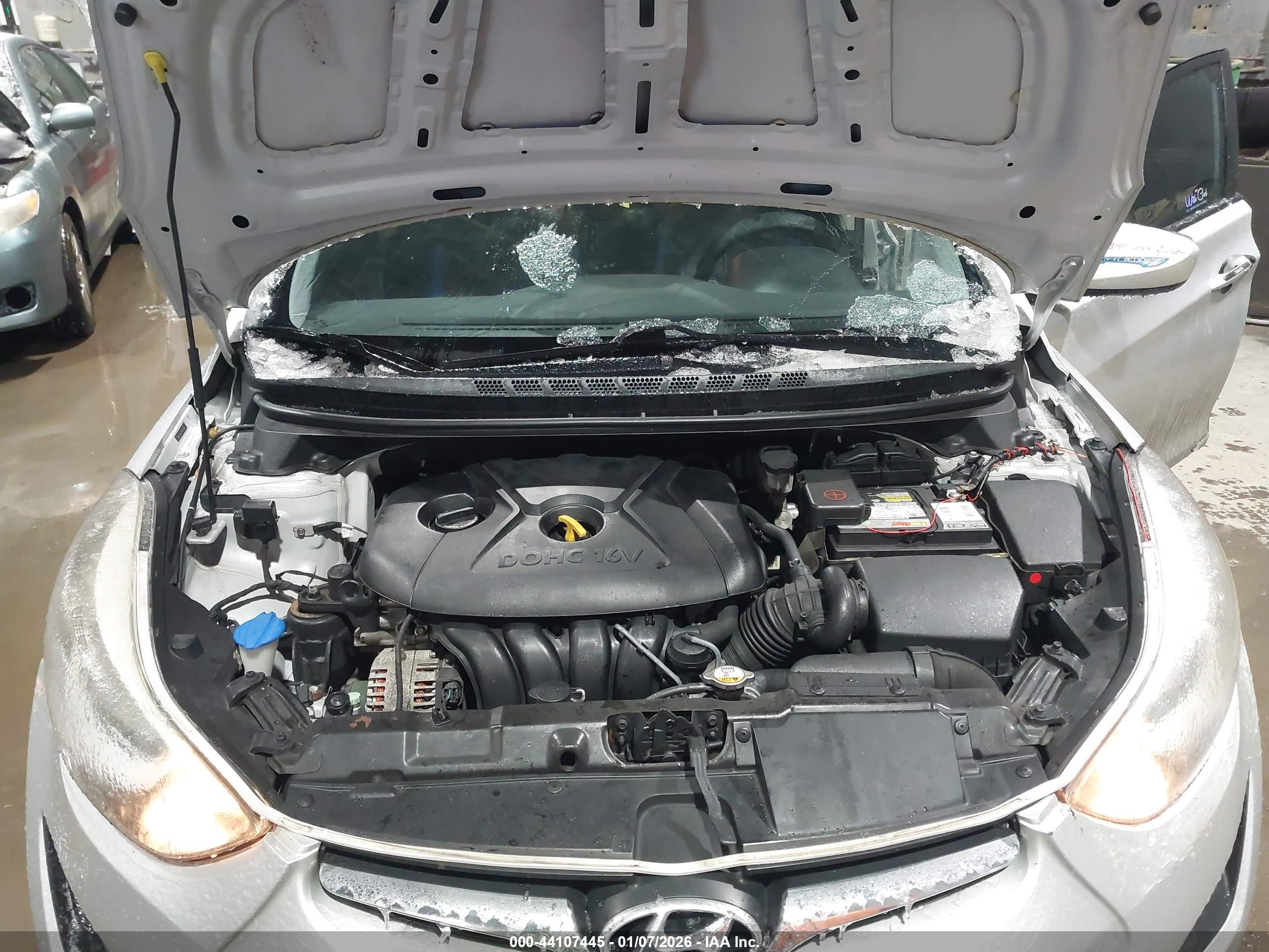 HYUNDAI ELANTRA image 10