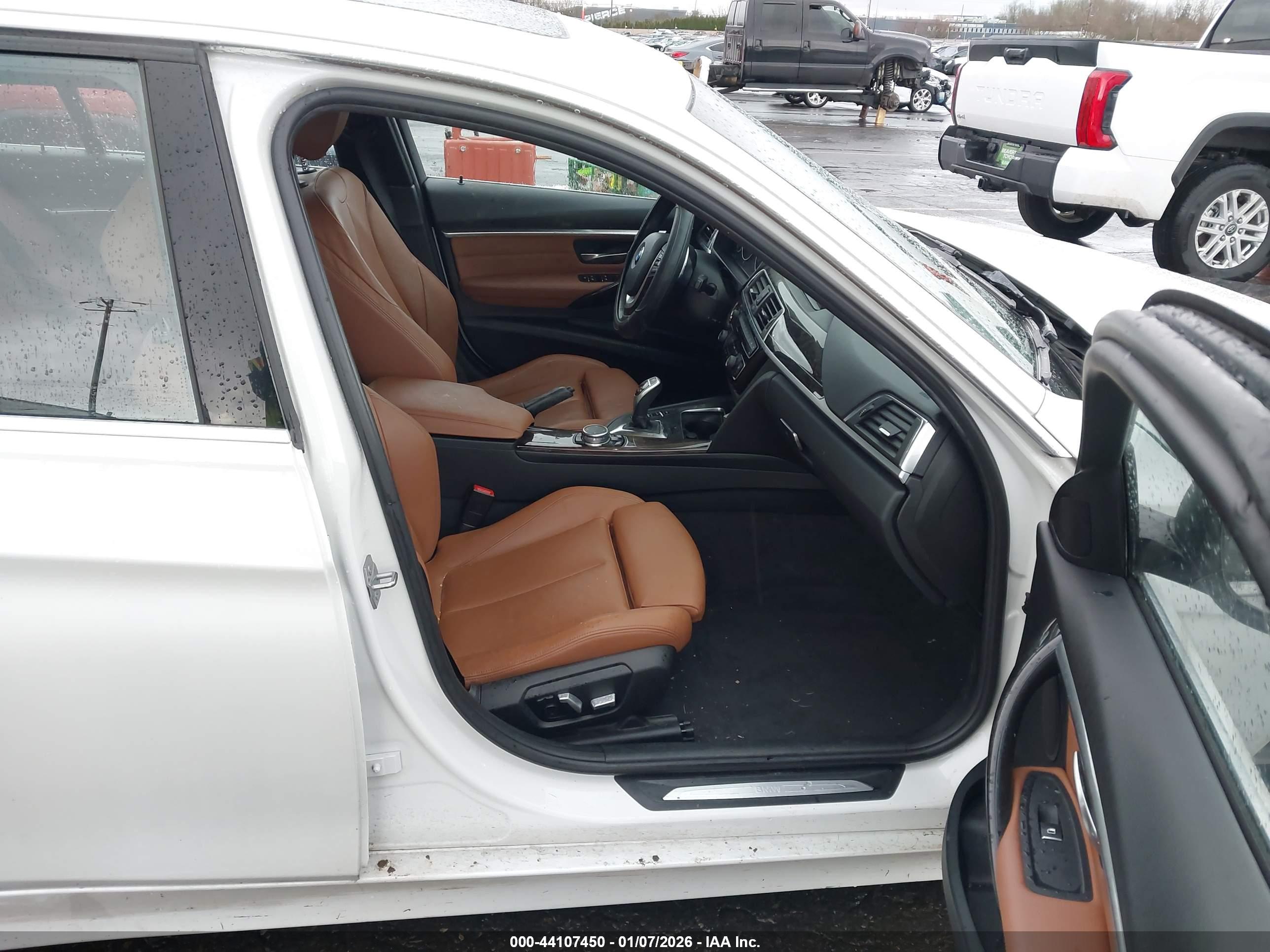 BMW 330I image 5