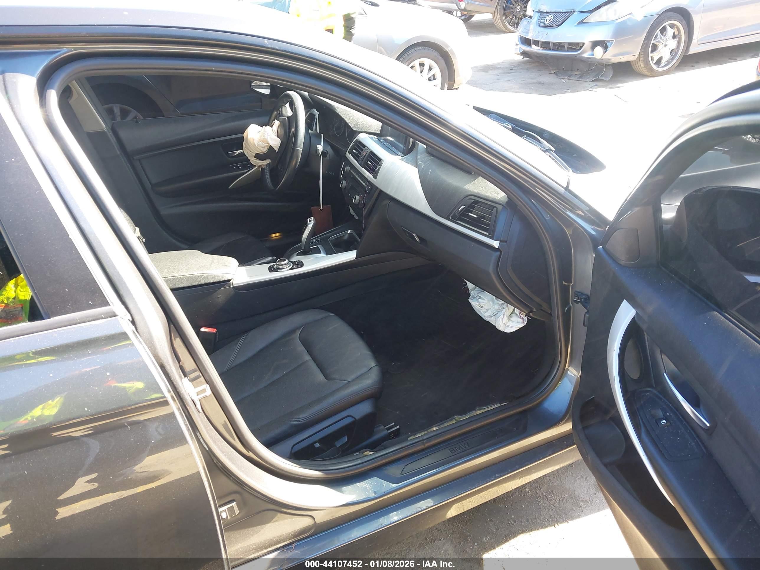 BMW 328I image 5