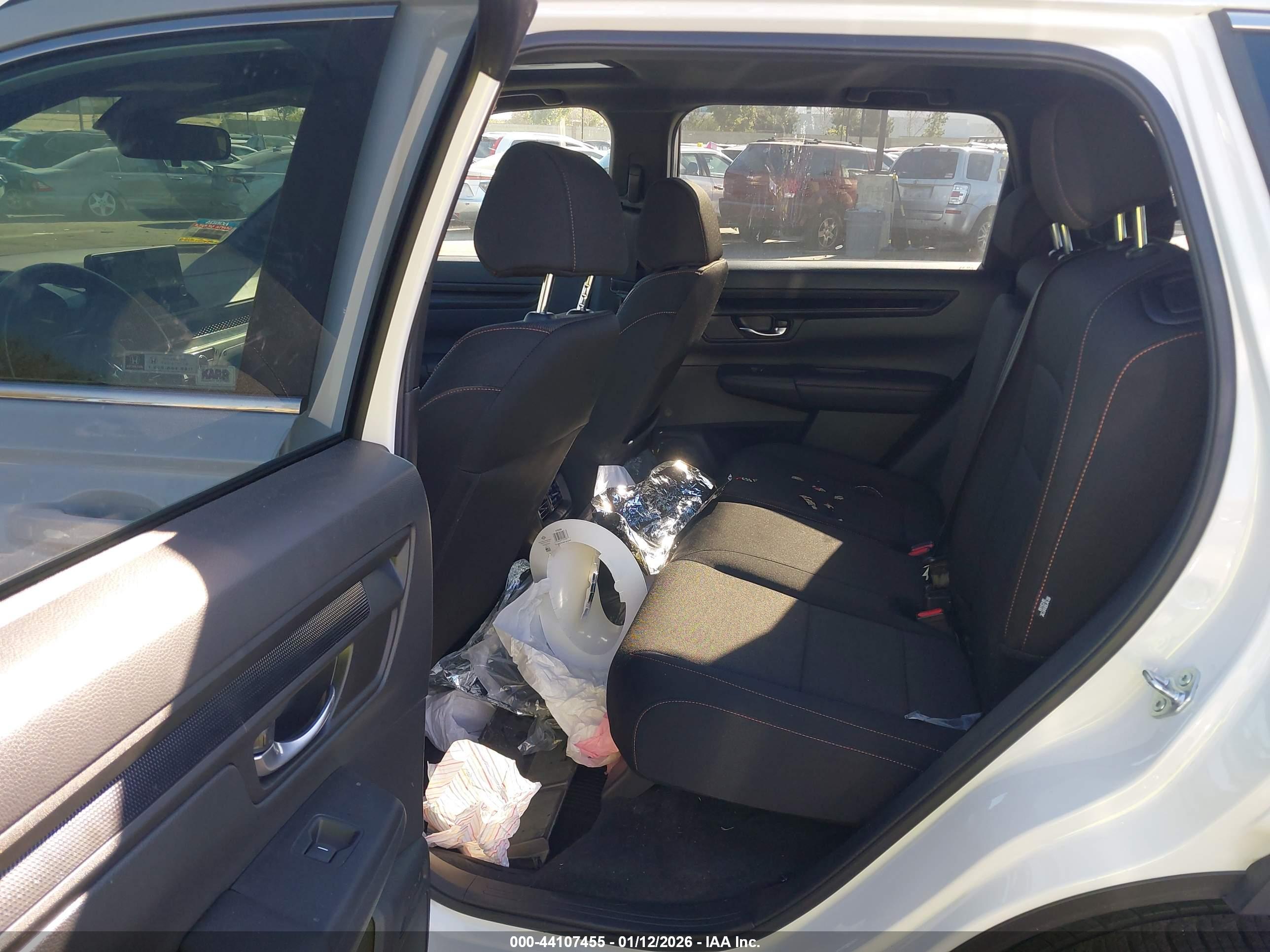 HONDA CR-V image 8