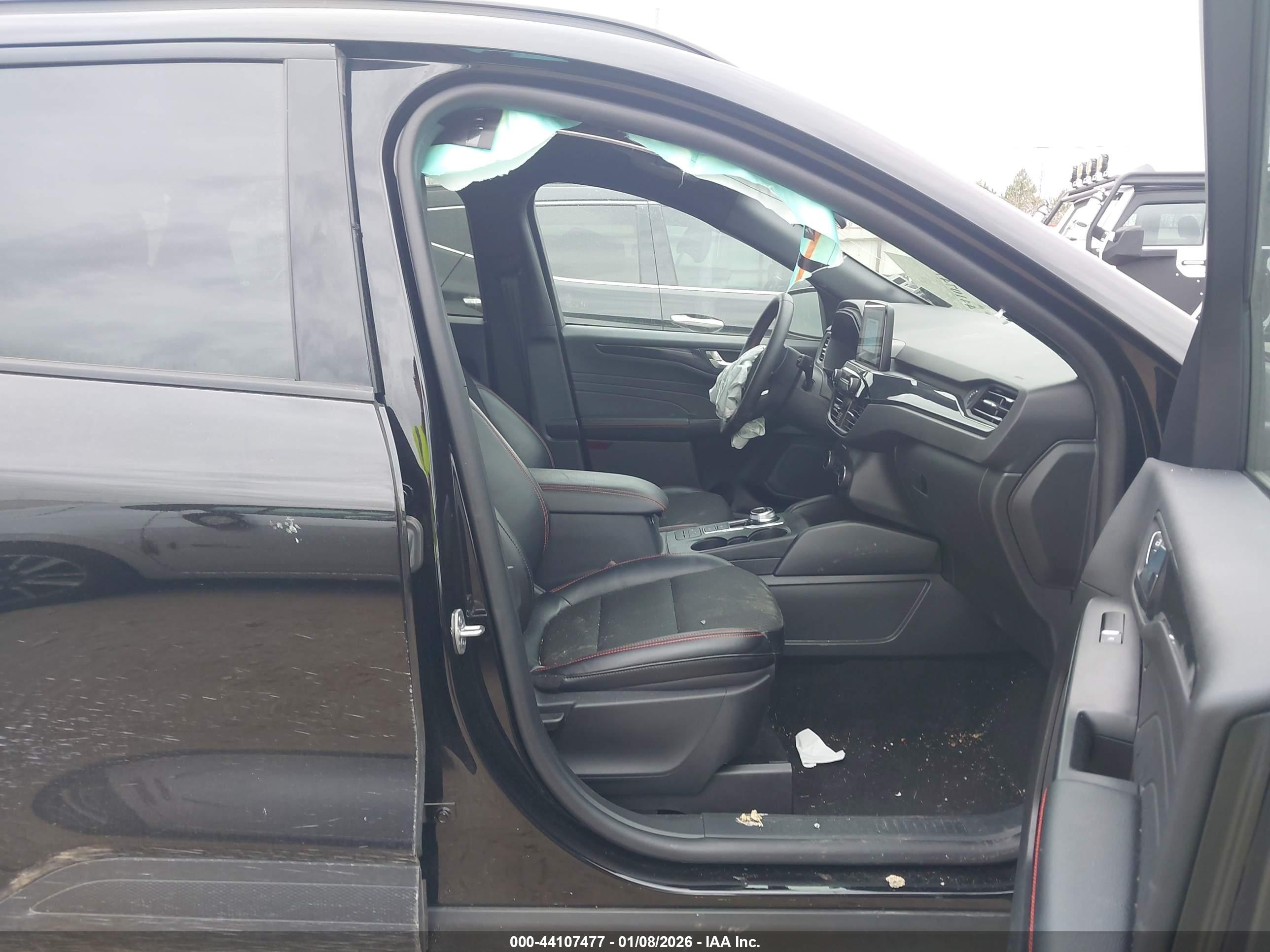 FORD ESCAPE image 5