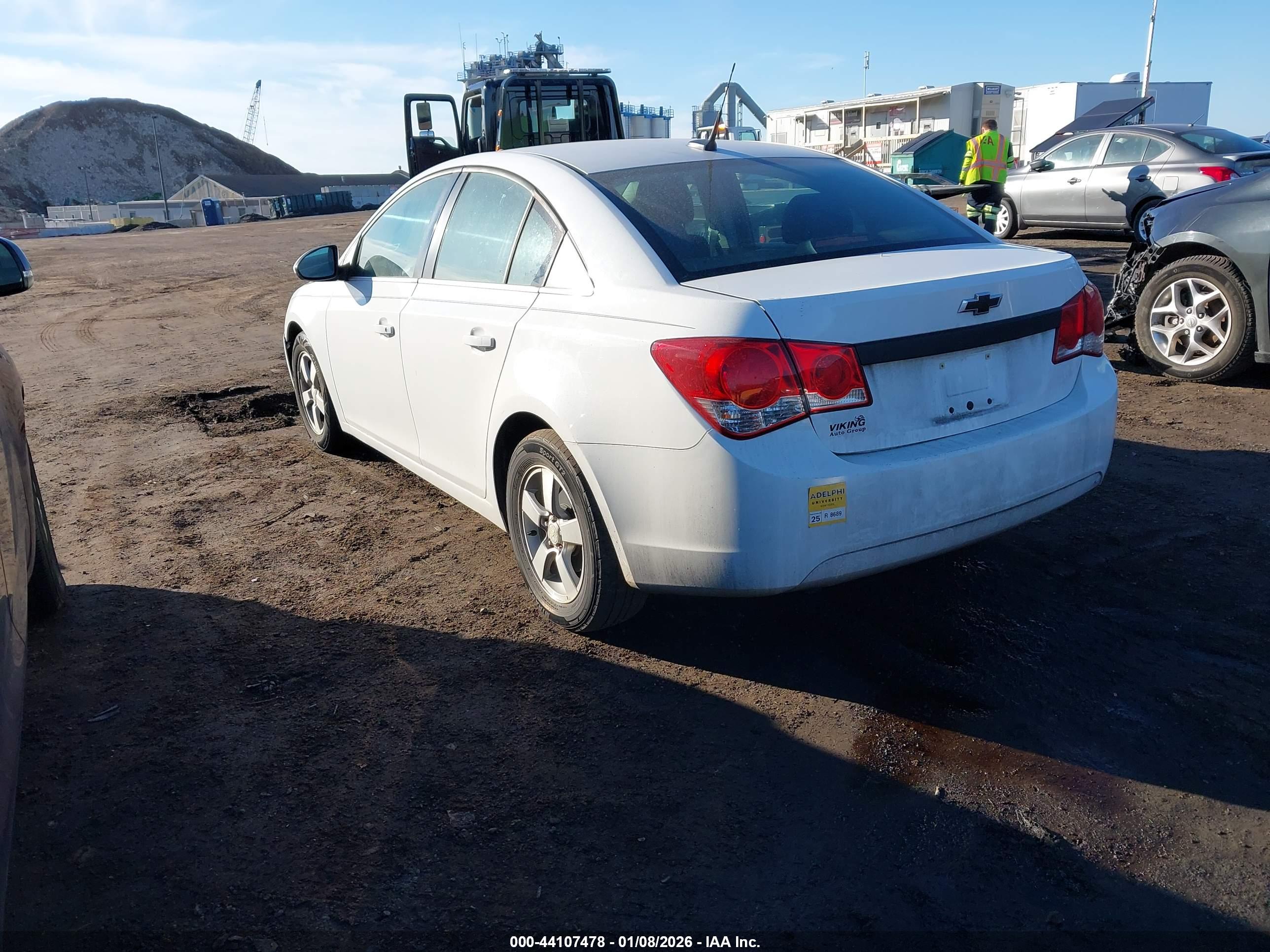 CHEVROLET CRUZE image 3