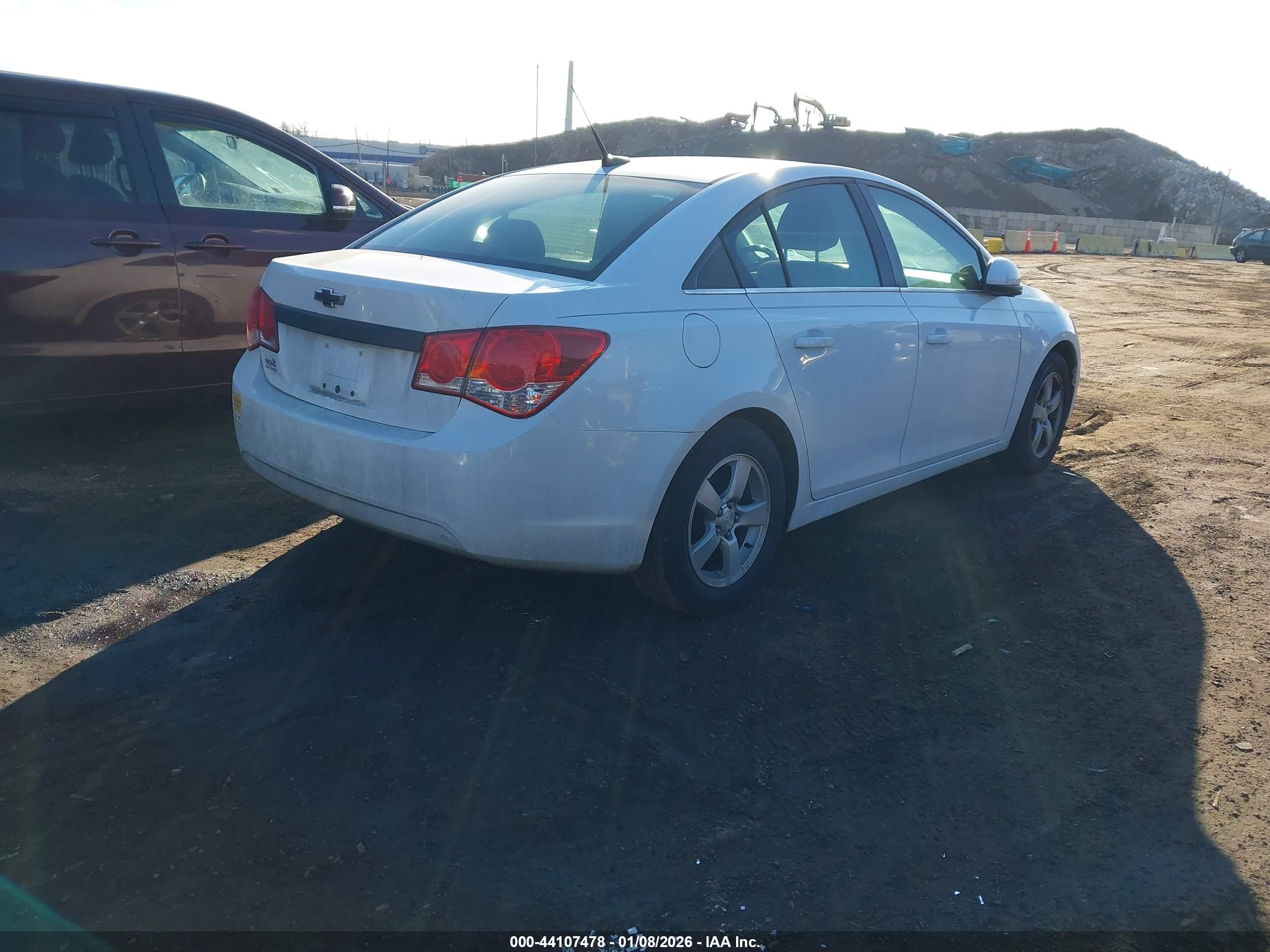 CHEVROLET CRUZE image 4