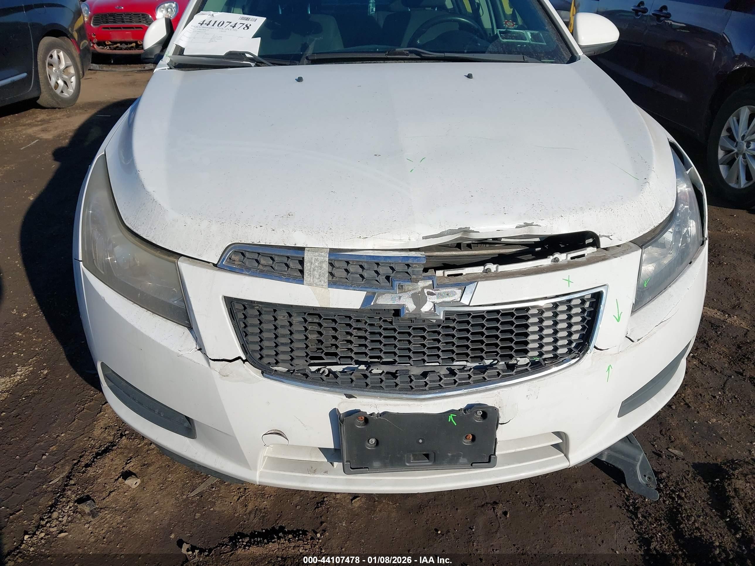CHEVROLET CRUZE image 6
