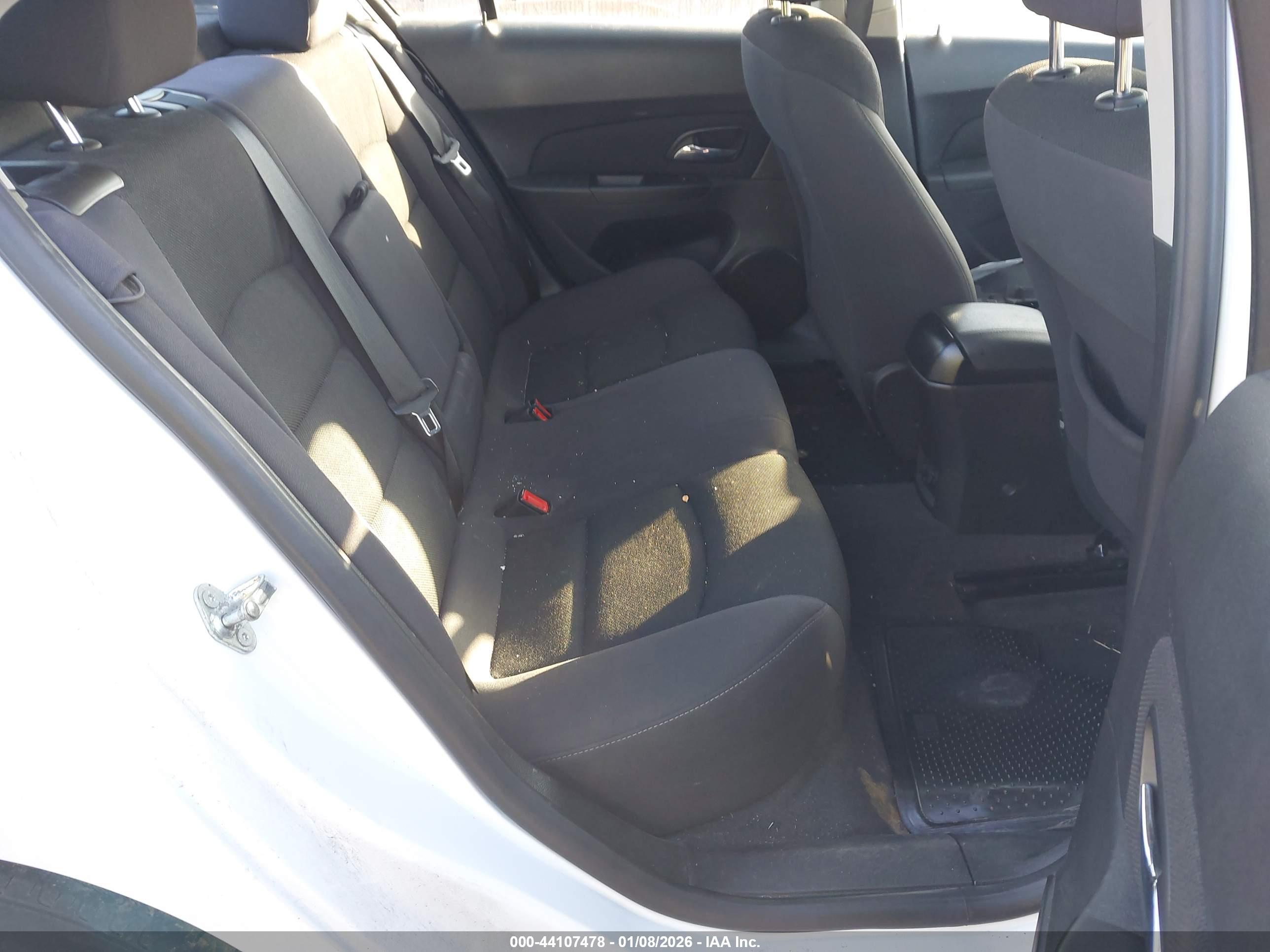CHEVROLET CRUZE image 8