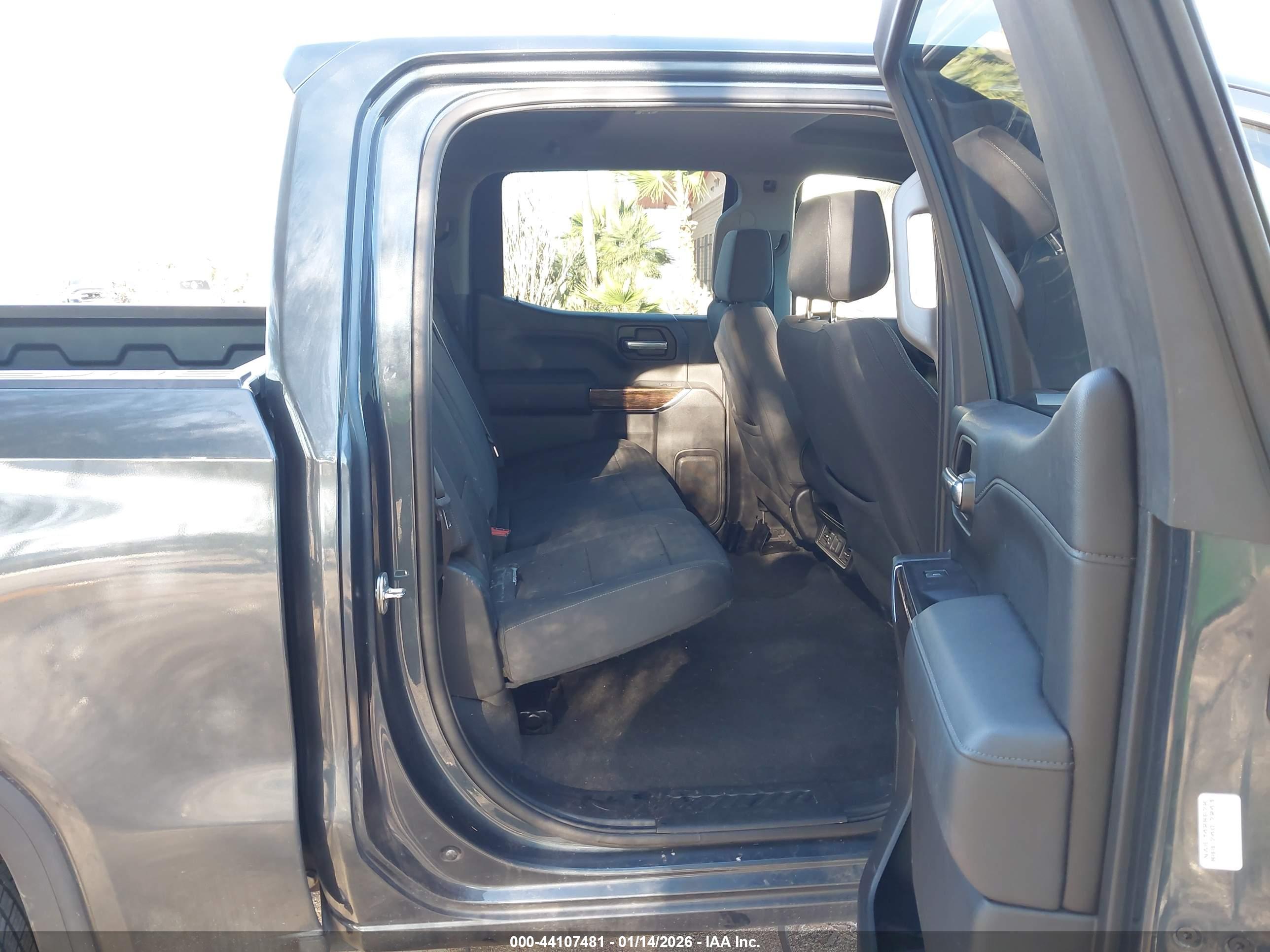 GMC SIERRA image 8