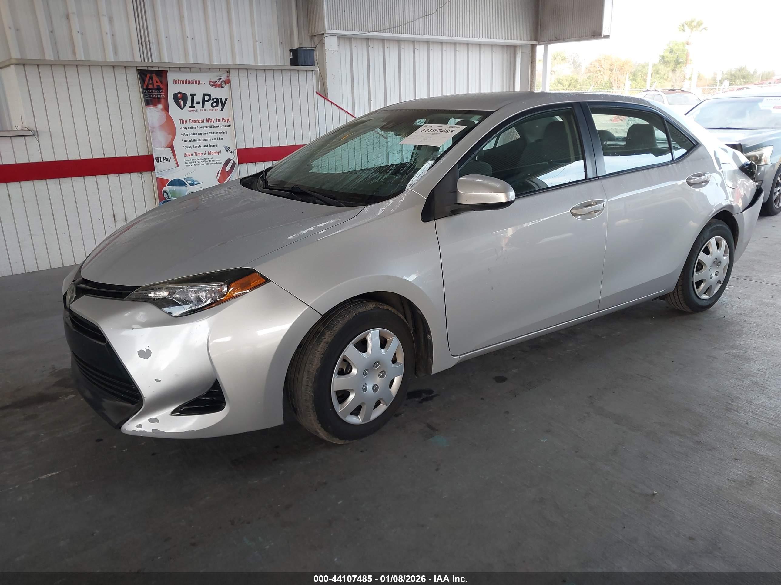 TOYOTA COROLLA image 2