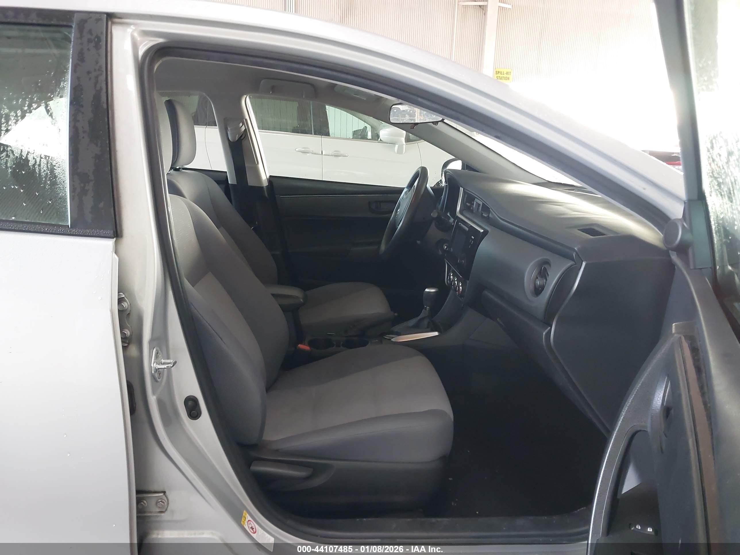 TOYOTA COROLLA image 5