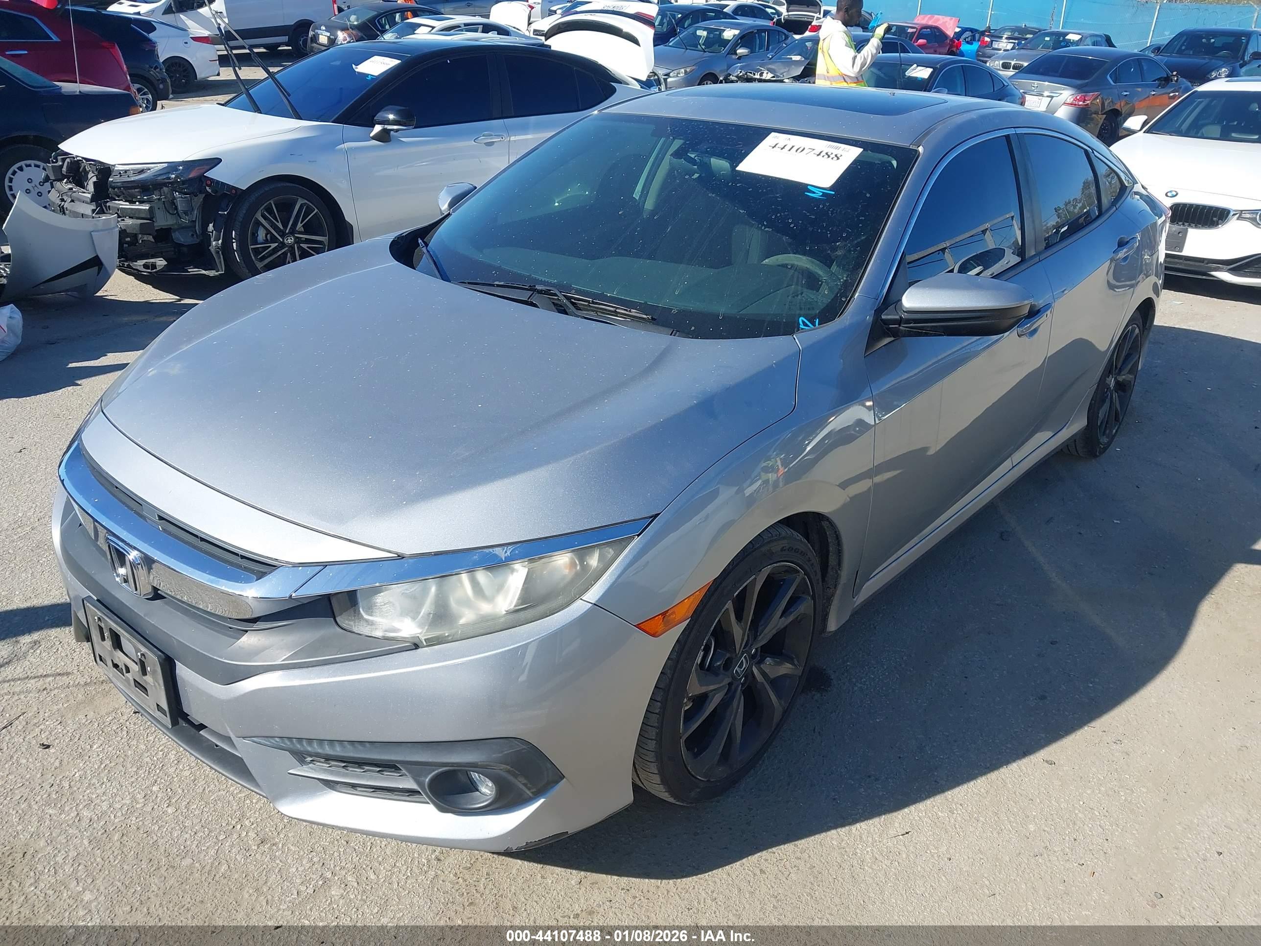 HONDA CIVIC image 2