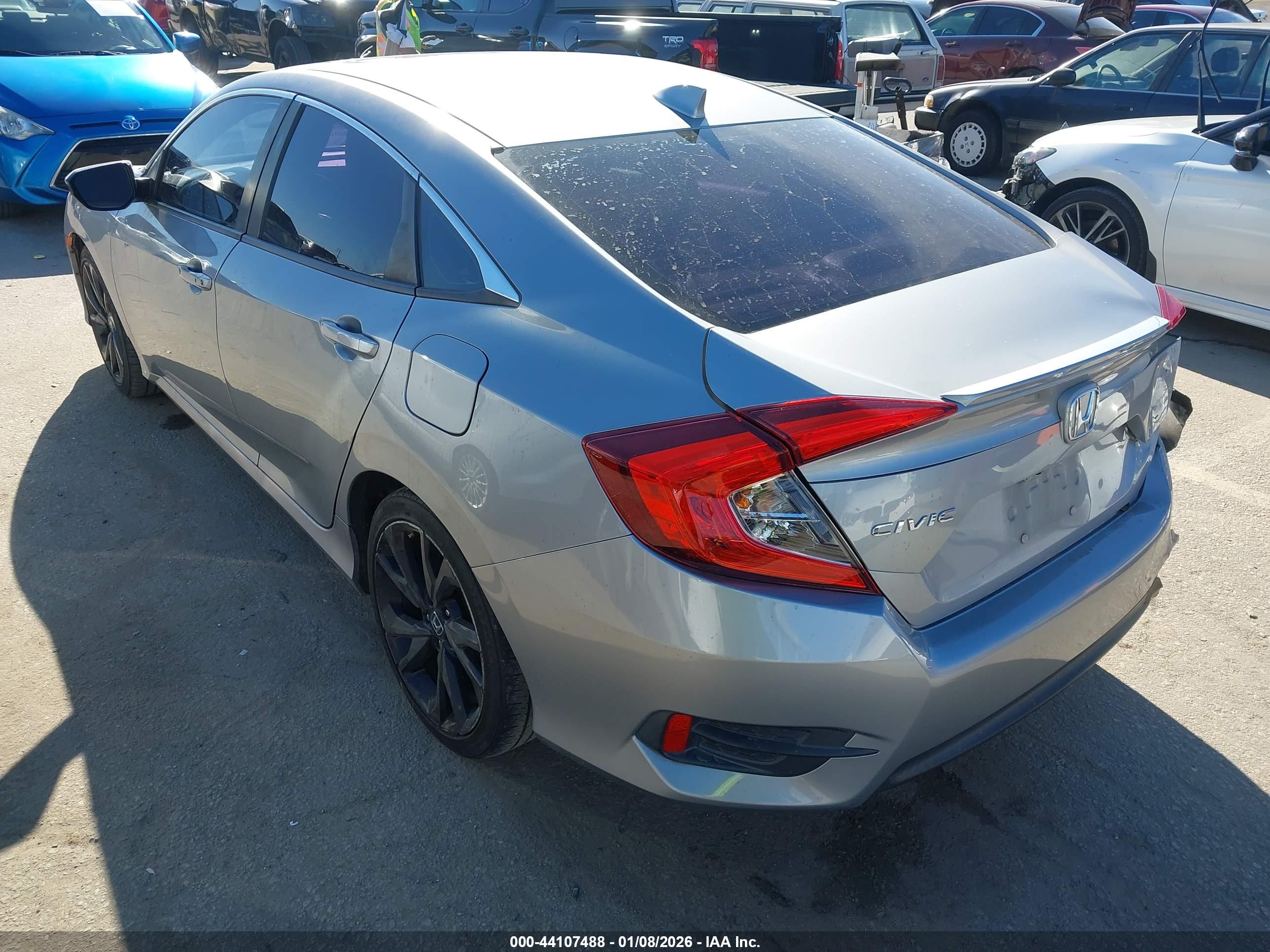 HONDA CIVIC image 3