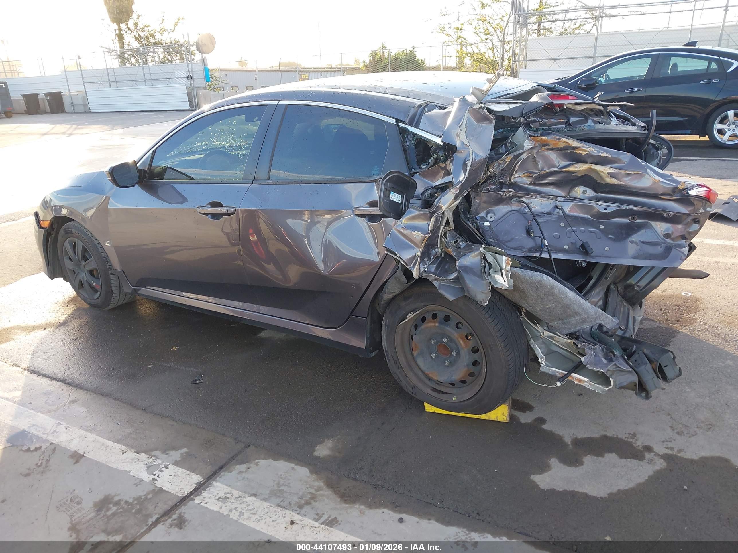 HONDA CIVIC image 3