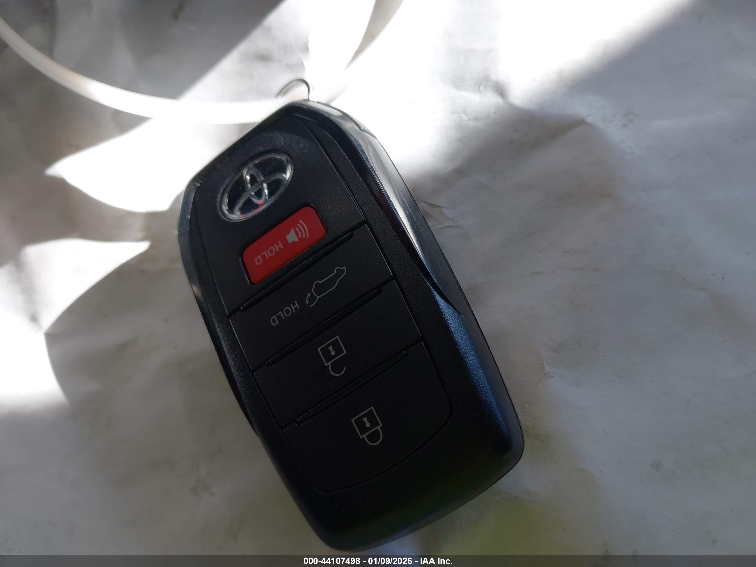 TOYOTA GRAND image 11
