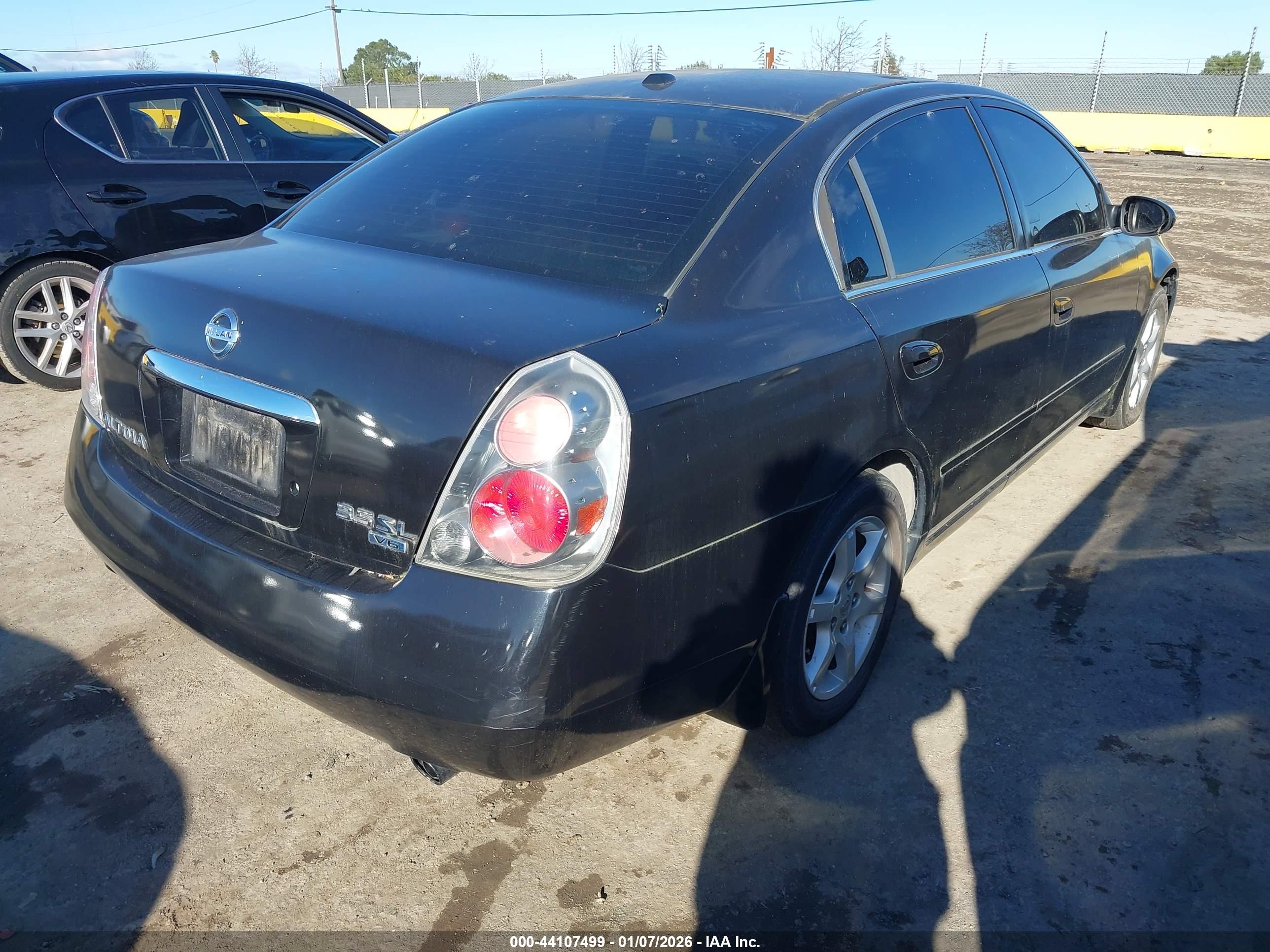 NISSAN ALTIMA image 4