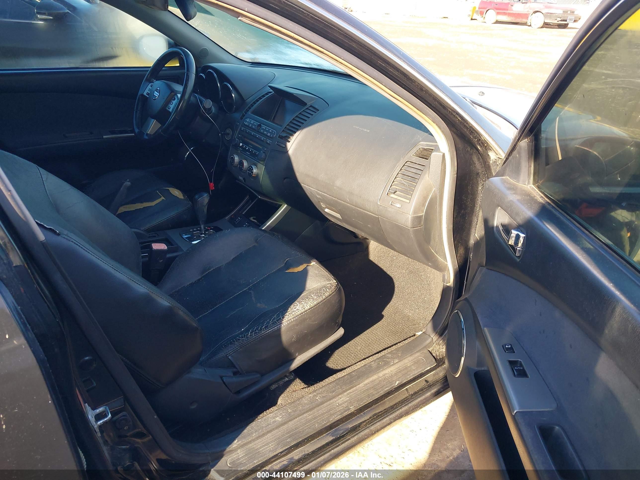 NISSAN ALTIMA image 5