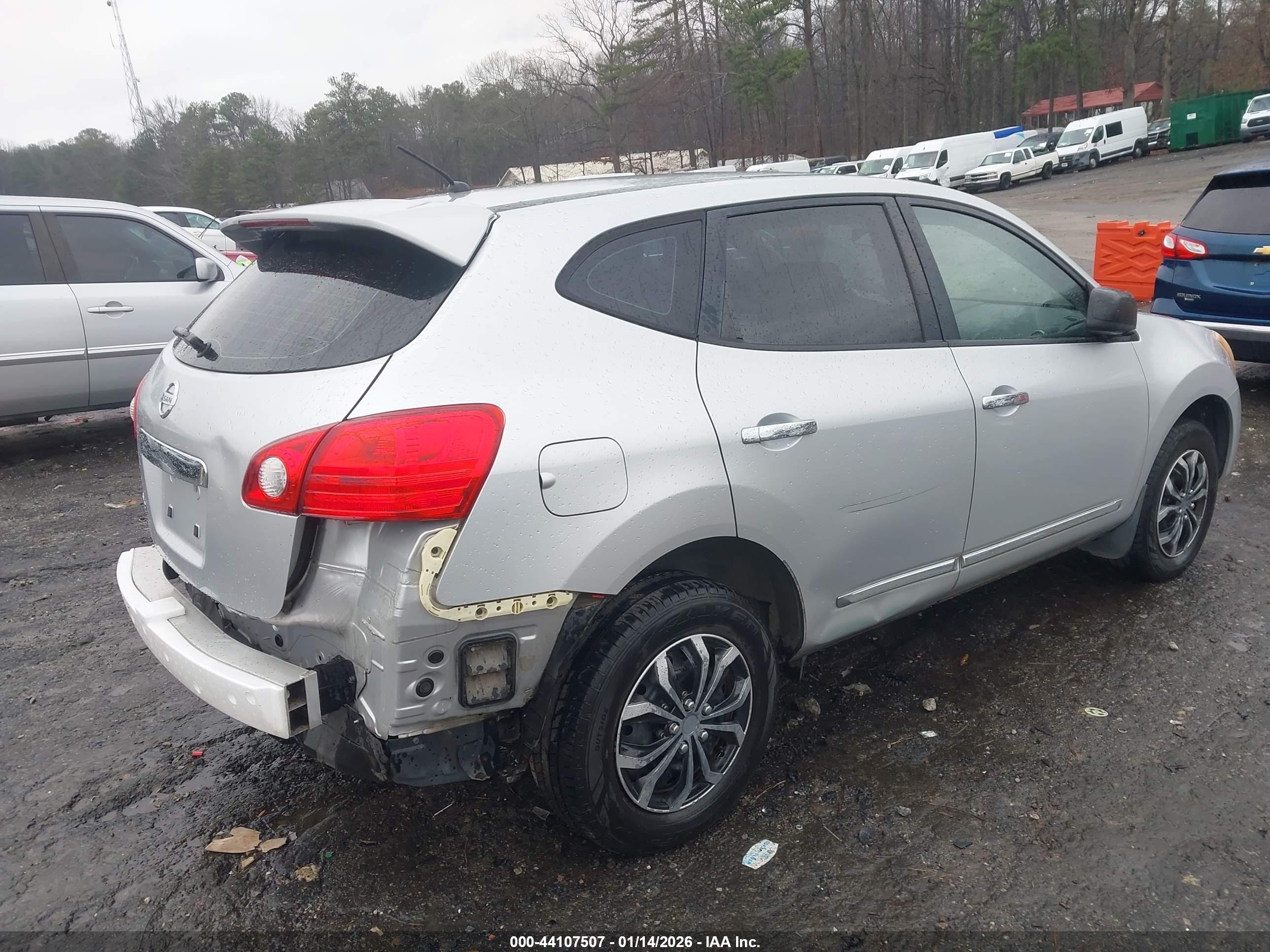 NISSAN ROGUE image 4