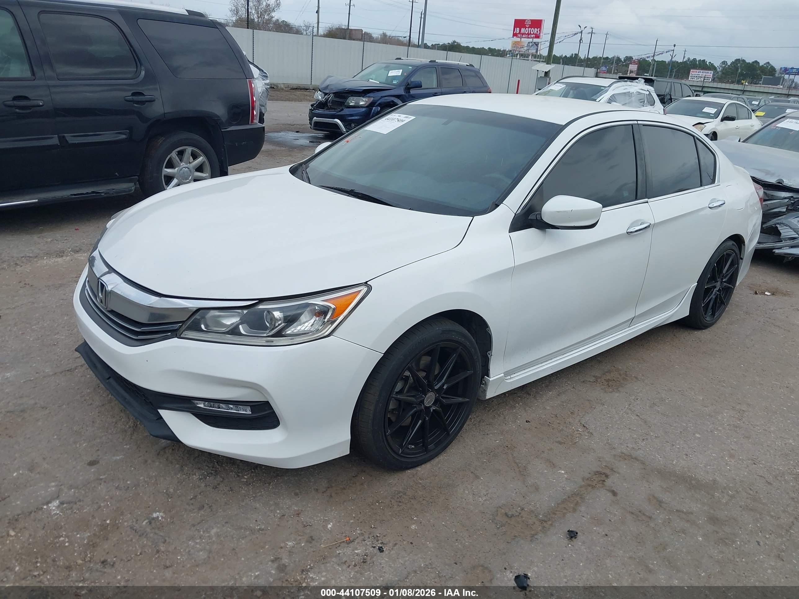 HONDA ACCORD image 2