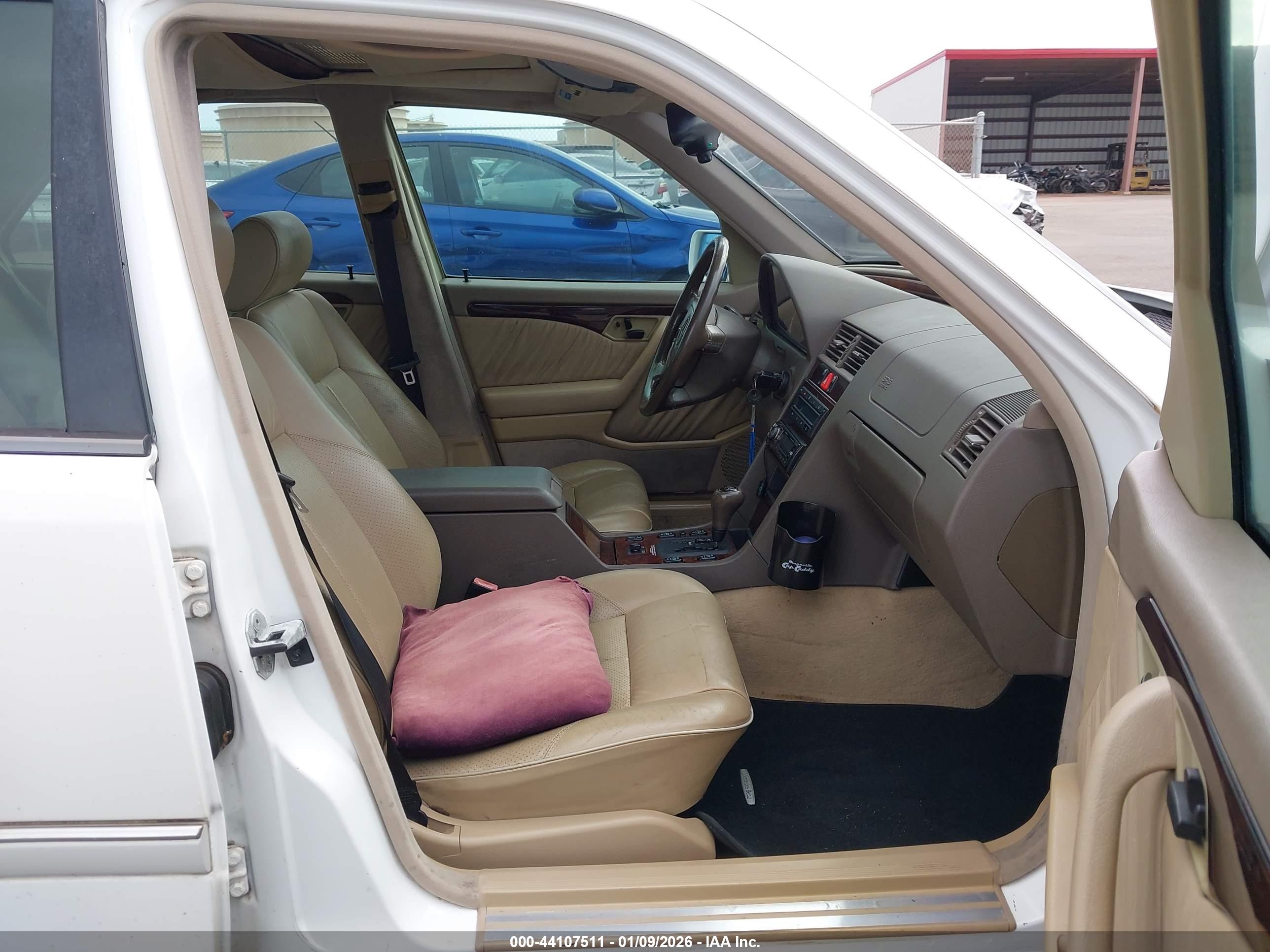 MERCEDES-BENZ C image 5
