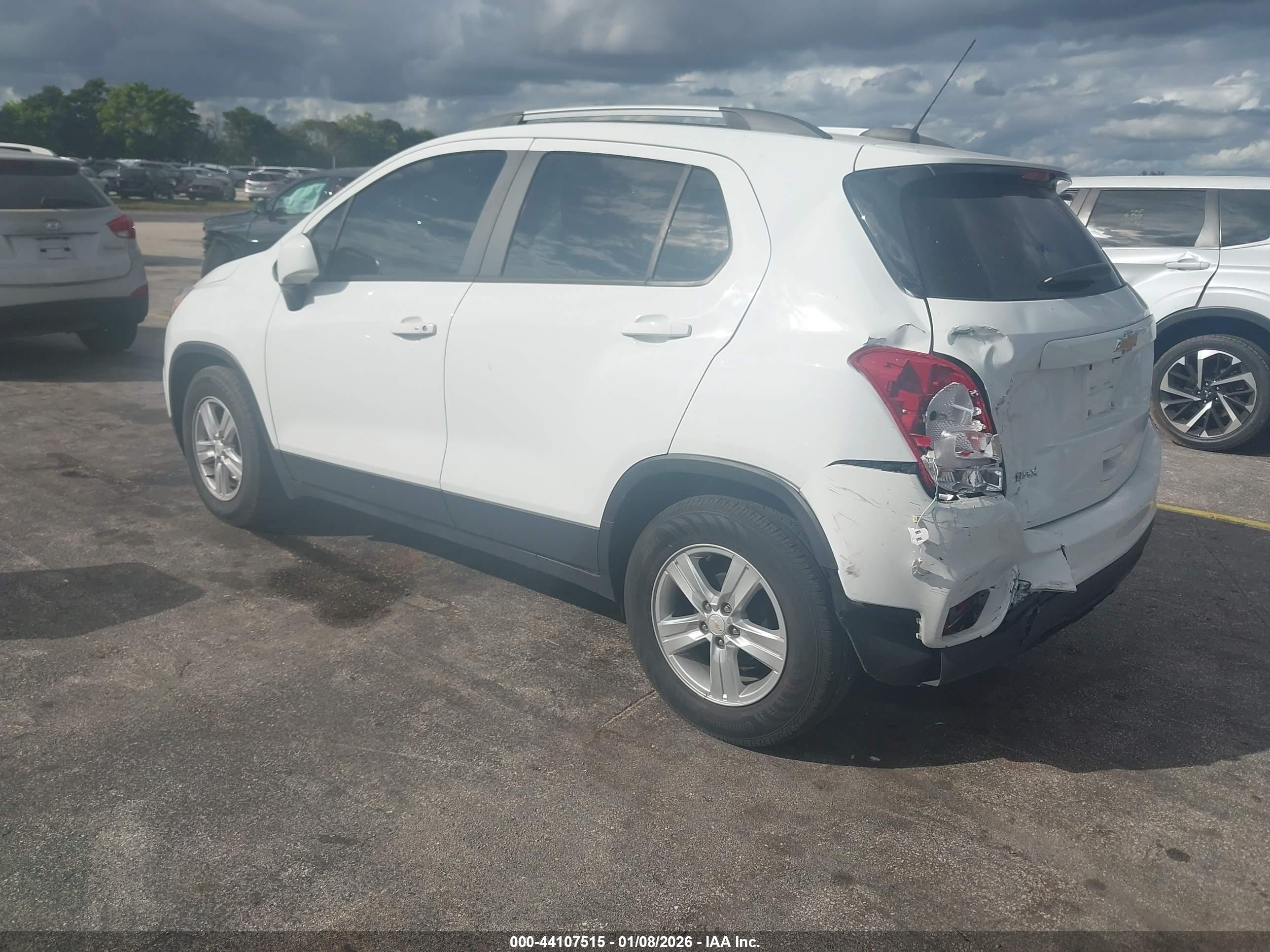 CHEVROLET TRAX image 3