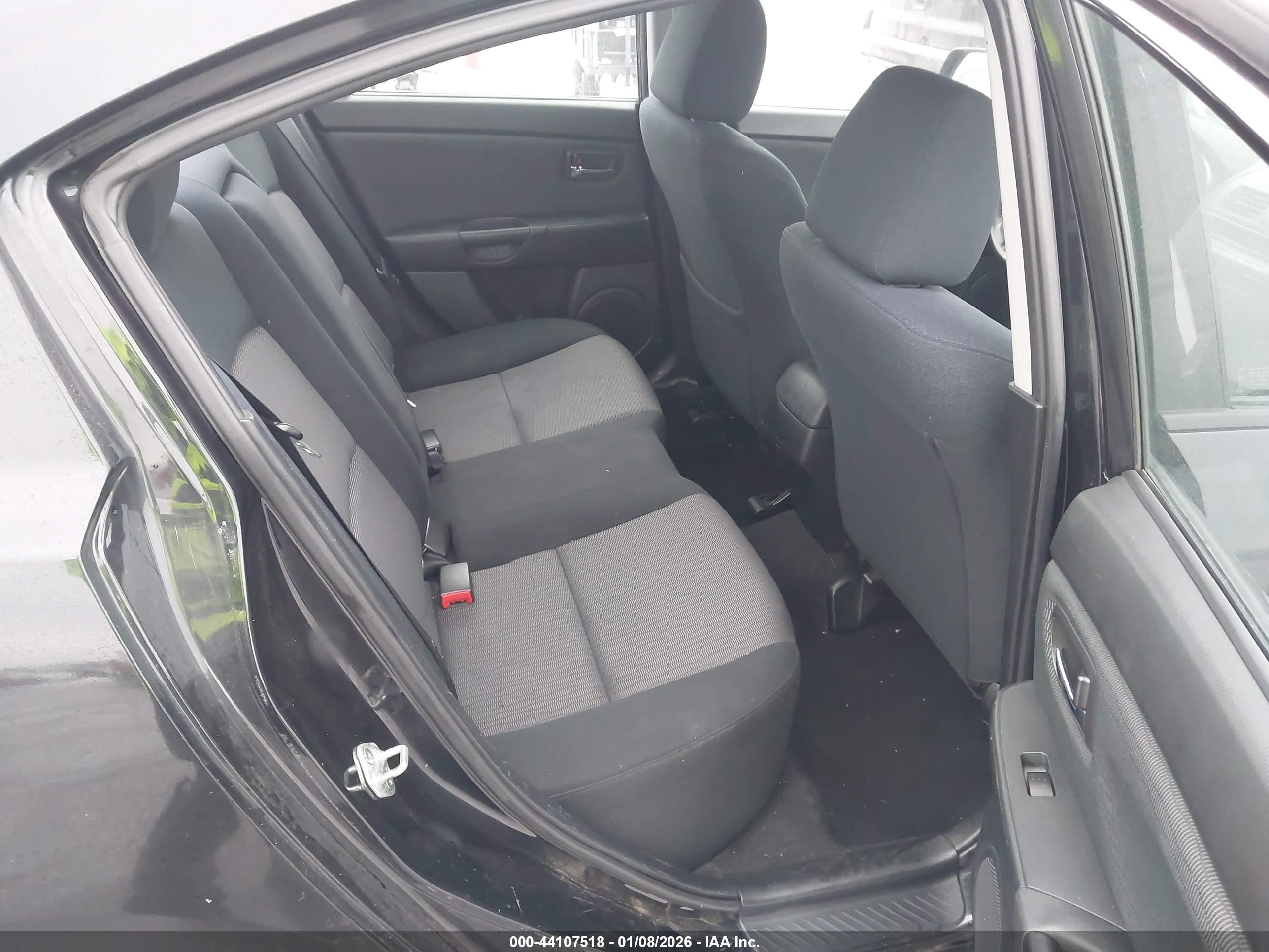 MAZDA MAZDA3 image 8