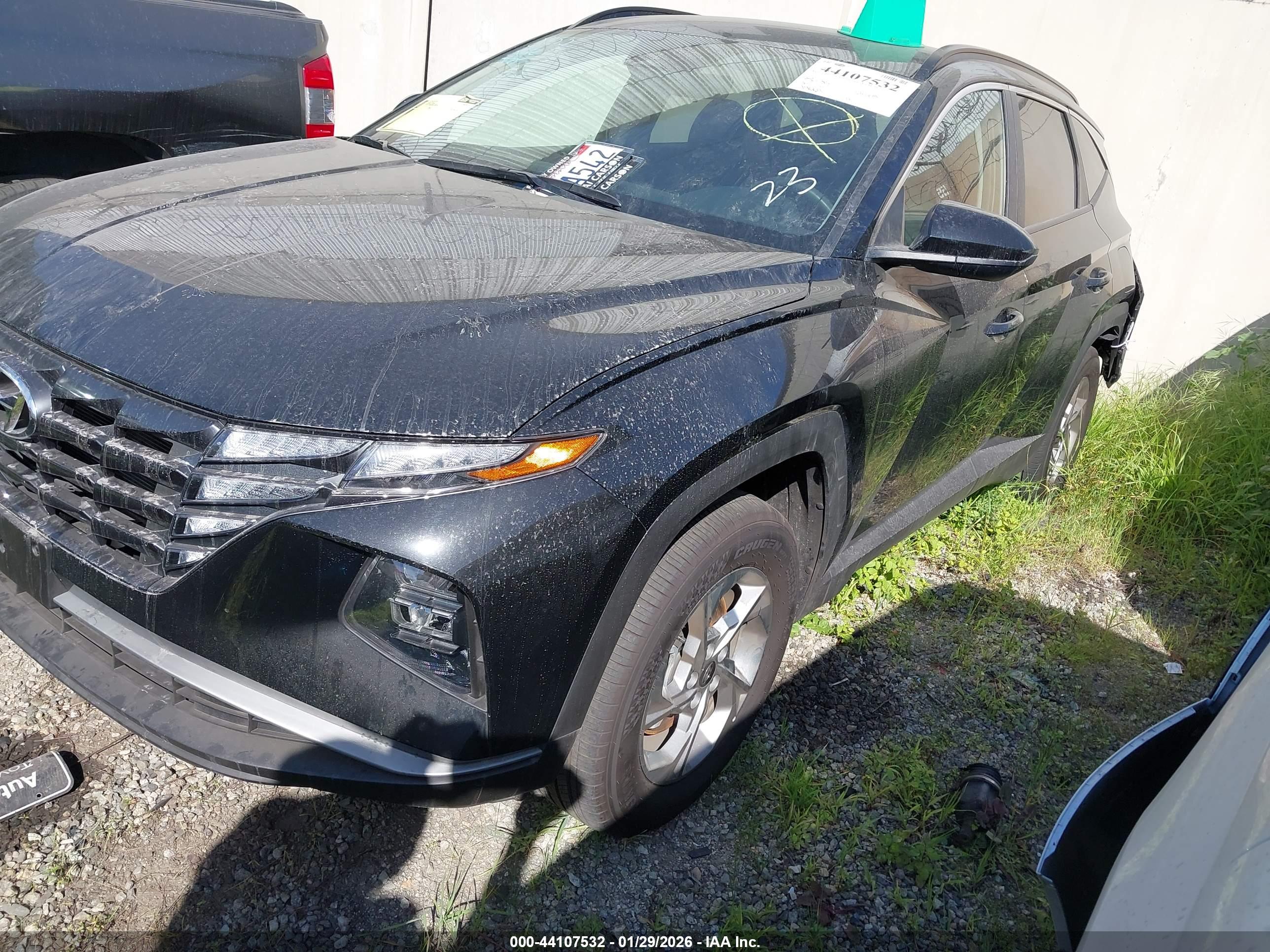 HYUNDAI TUCSON image 2