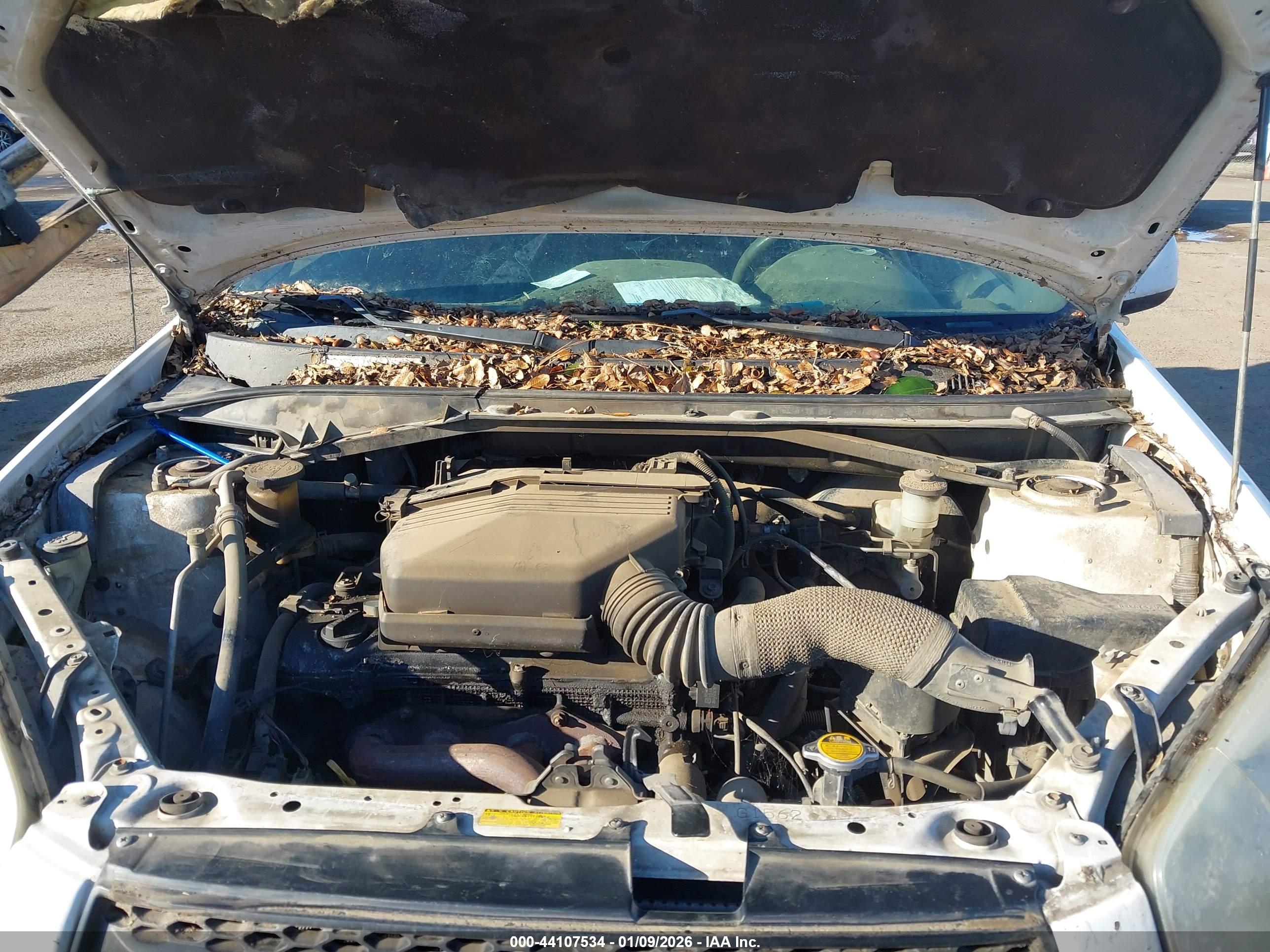 TOYOTA RAV4 image 10